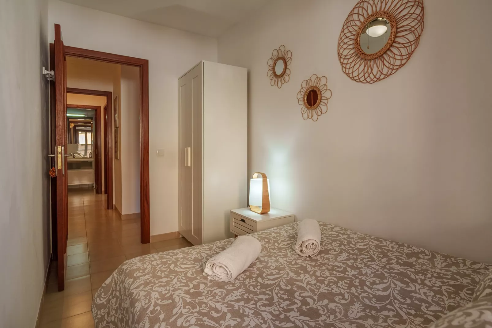 NICE 4 YOU-Bedroom
