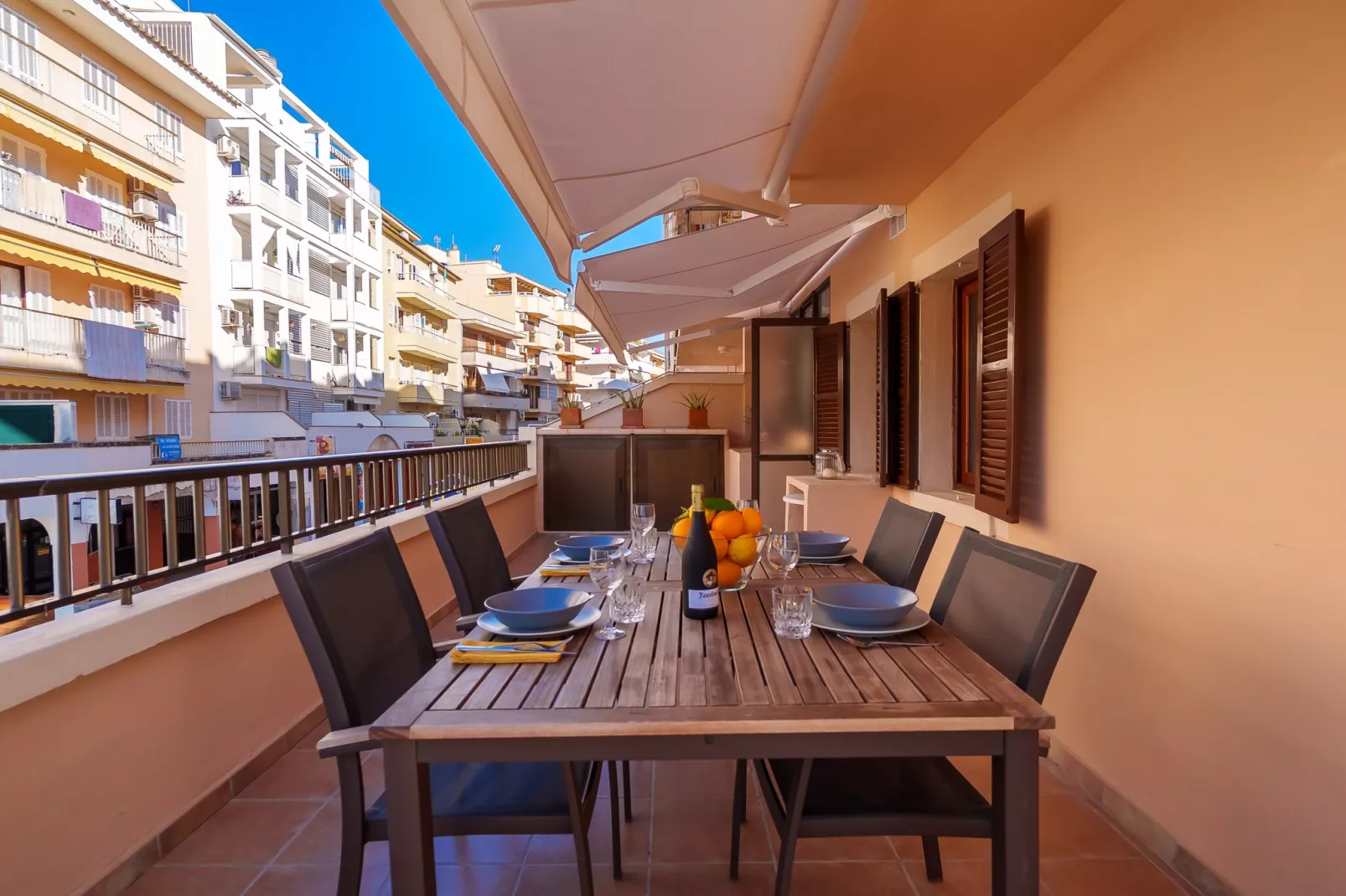 NICE 4 YOU-Terrace