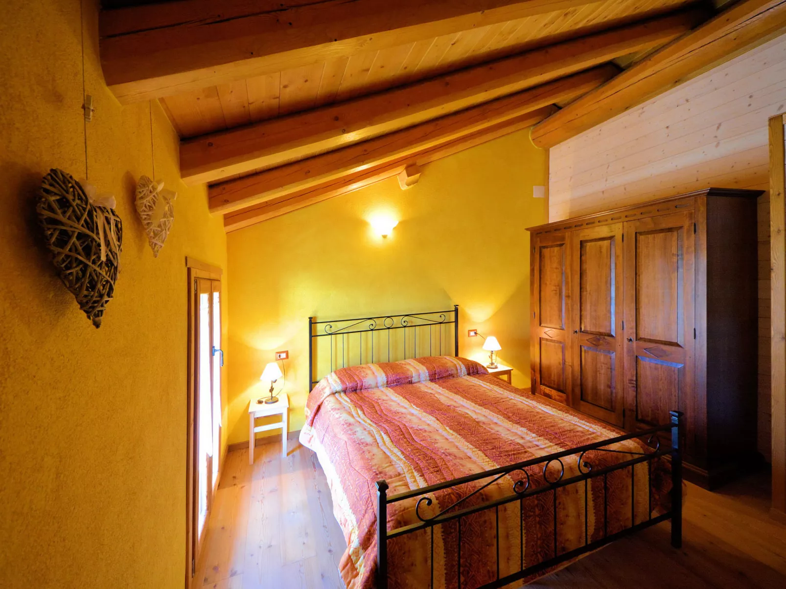 Le Baite di Bodone-Inside