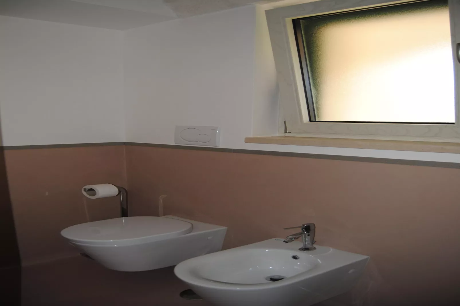 Trullo Amato Cisternino-Bathroom