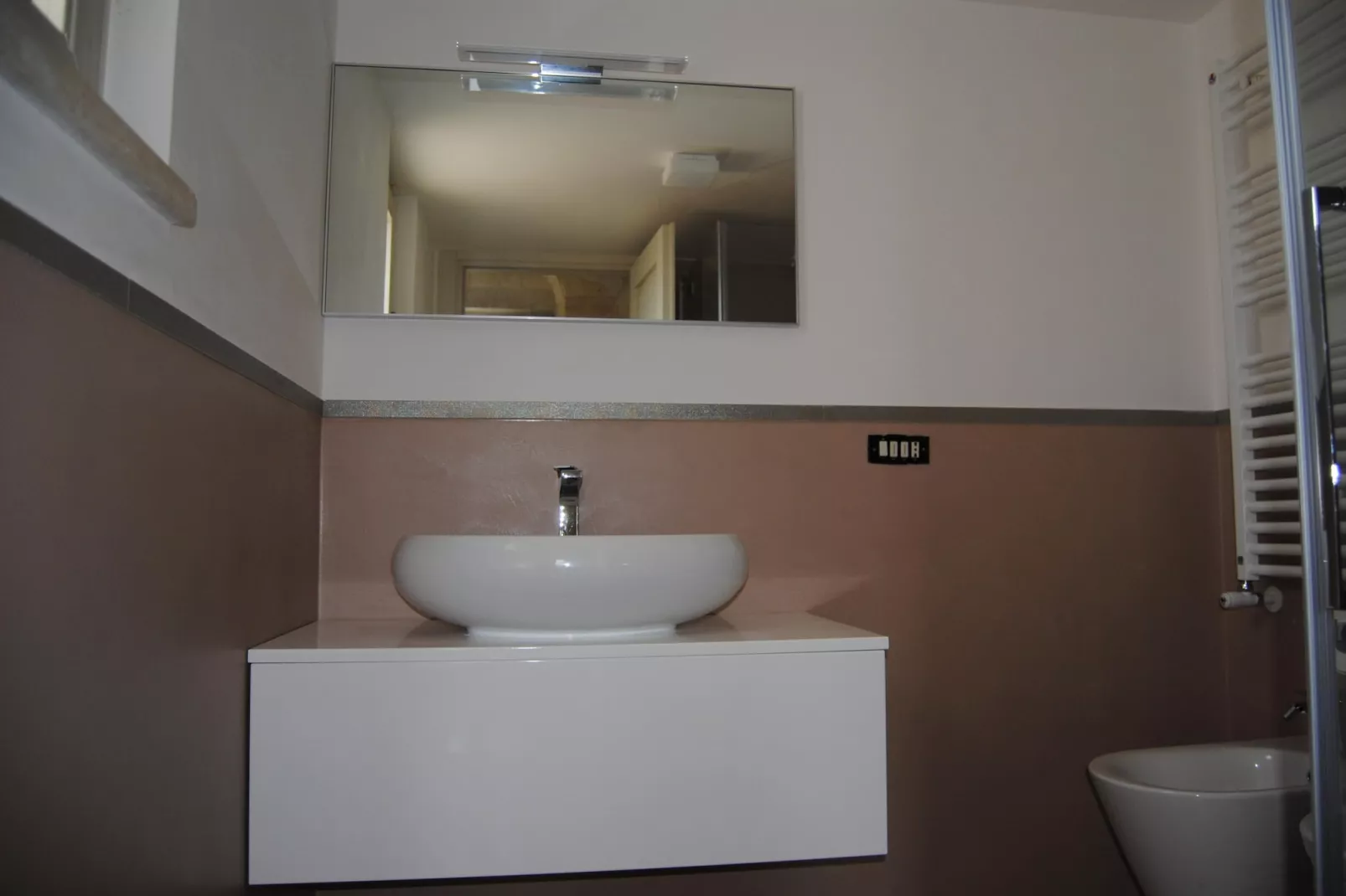 Trullo Amato Cisternino-Bathroom