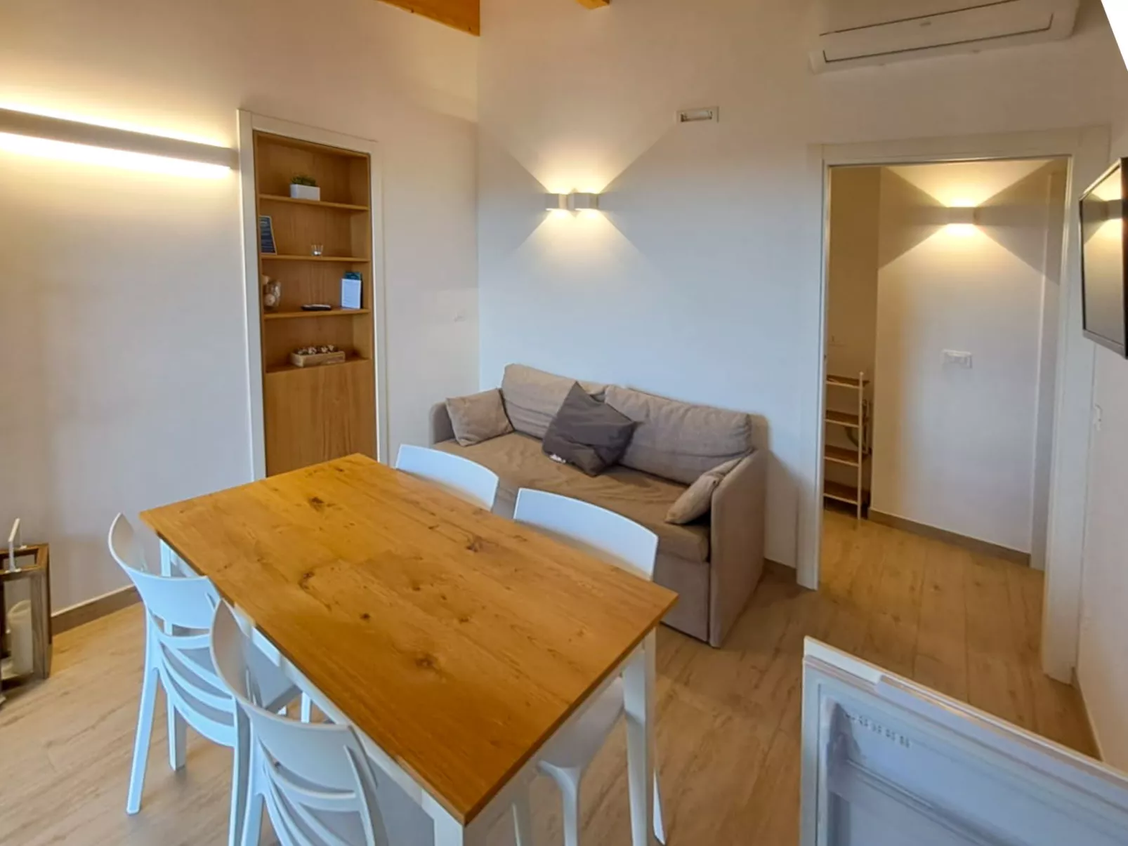 Roseto Apartments Trilo 2-Inside