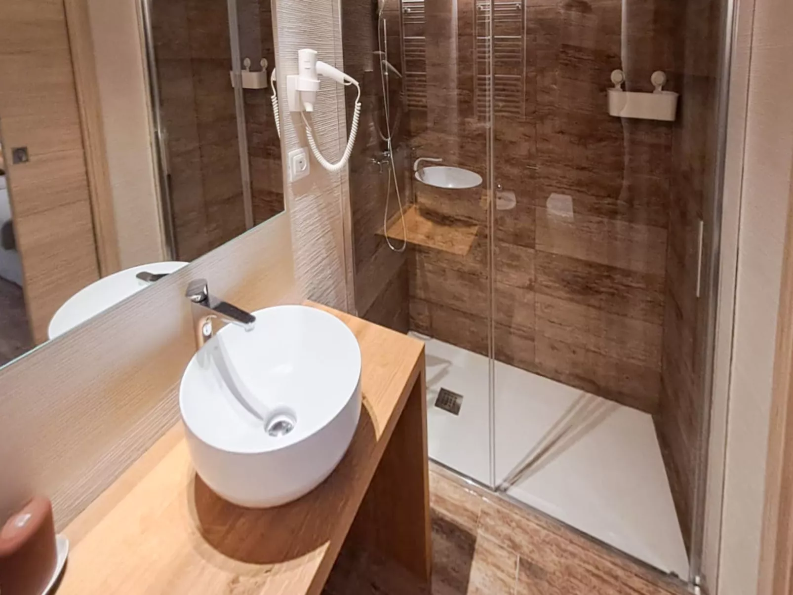 Roseto Apartments Trilo 3-Inside