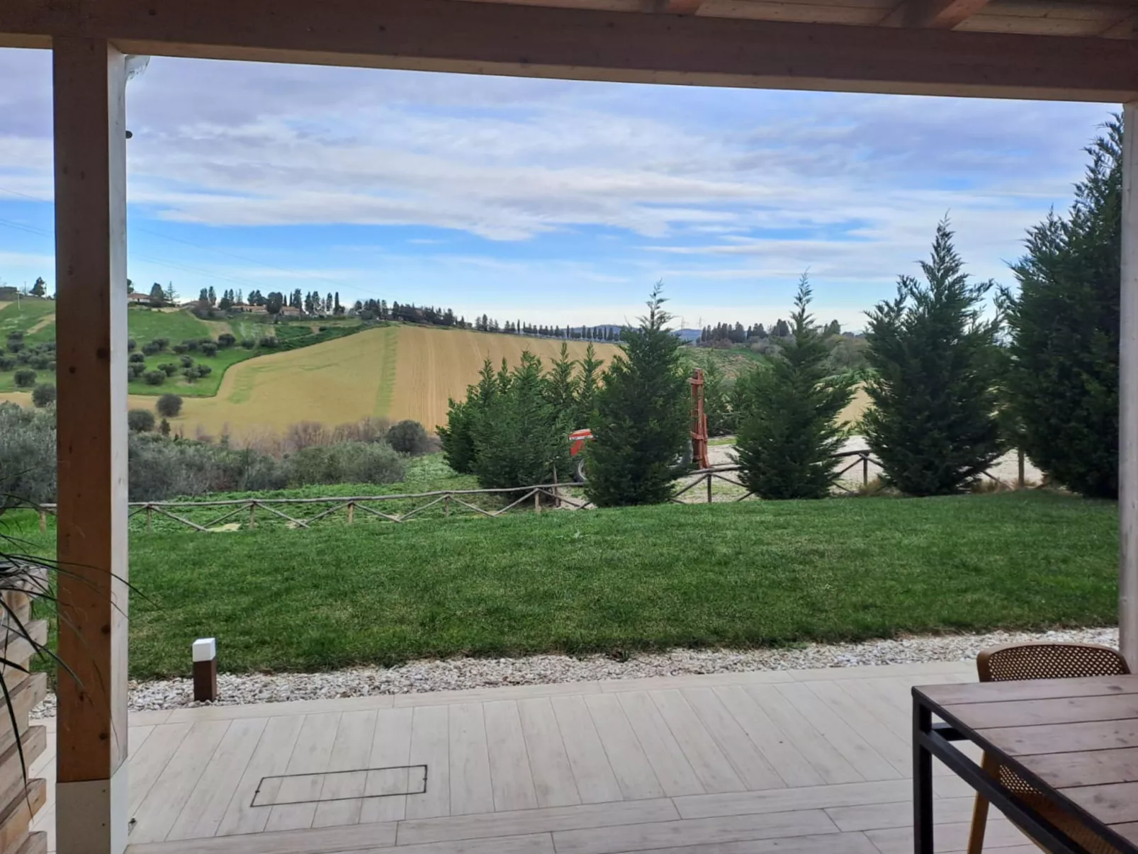 Roseto Apartments Trilo 3-Outside