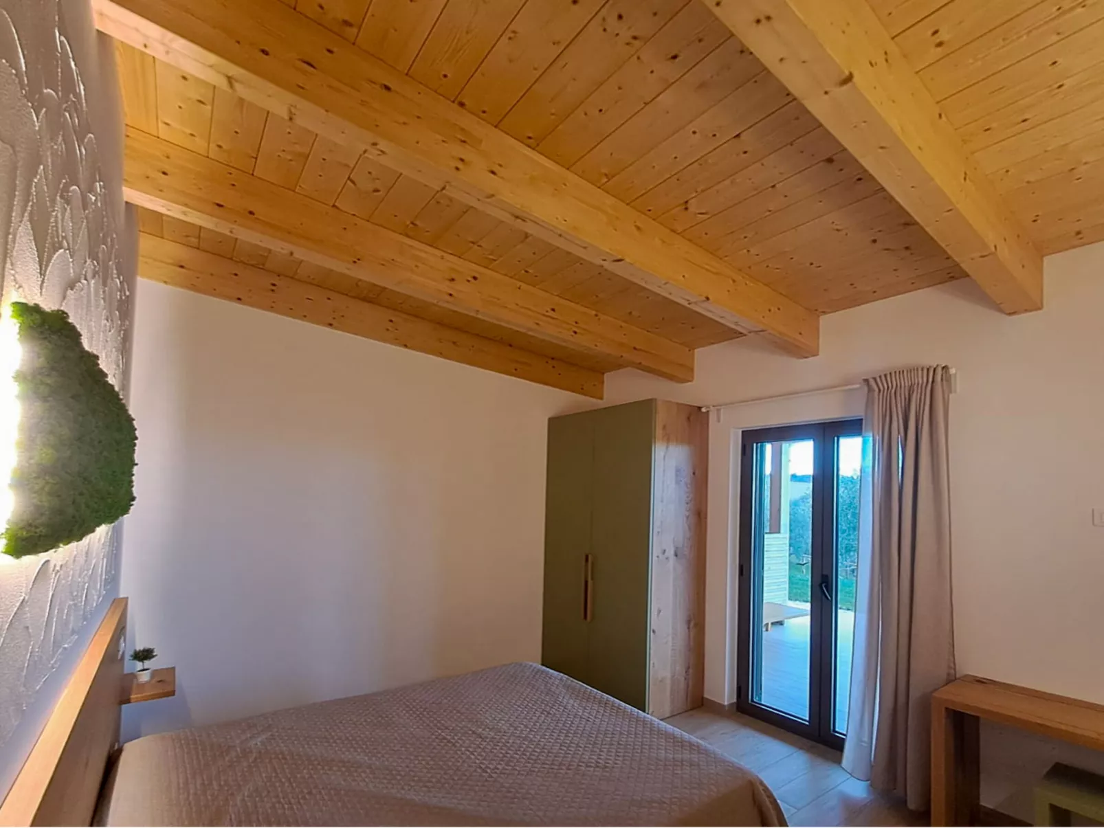 Roseto Apartments Trilo 3-Inside