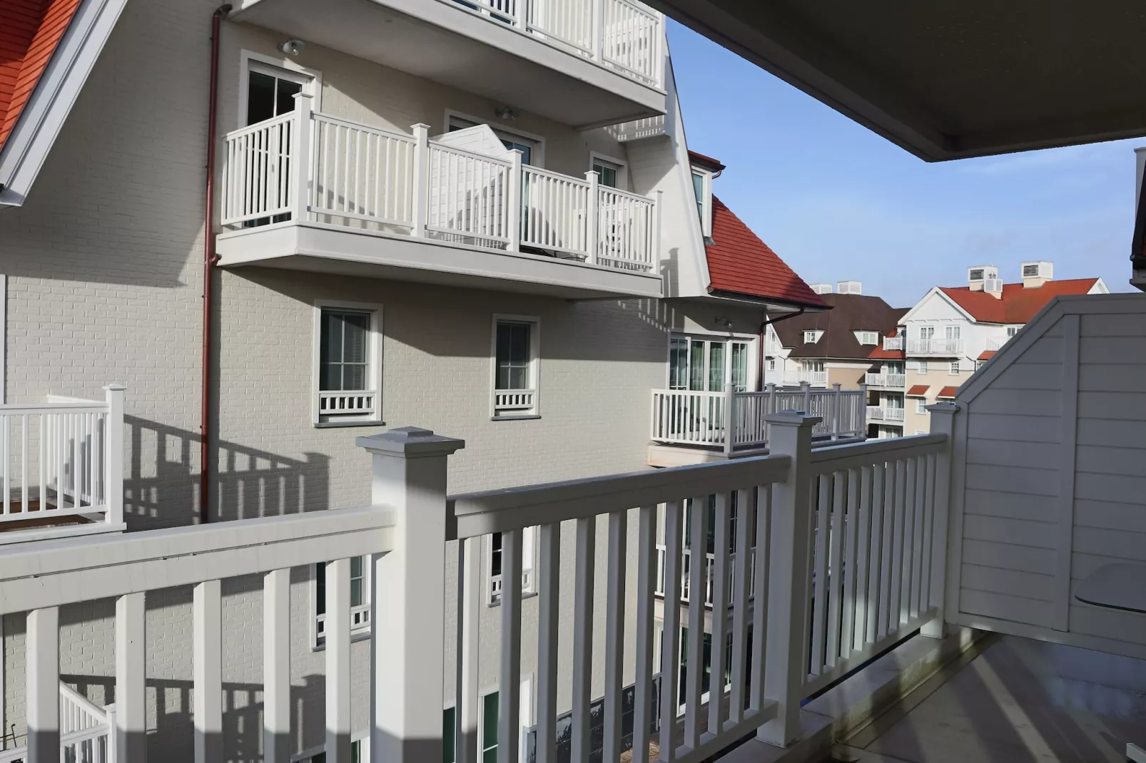DOCKSIDE 0303-Terrace balcony