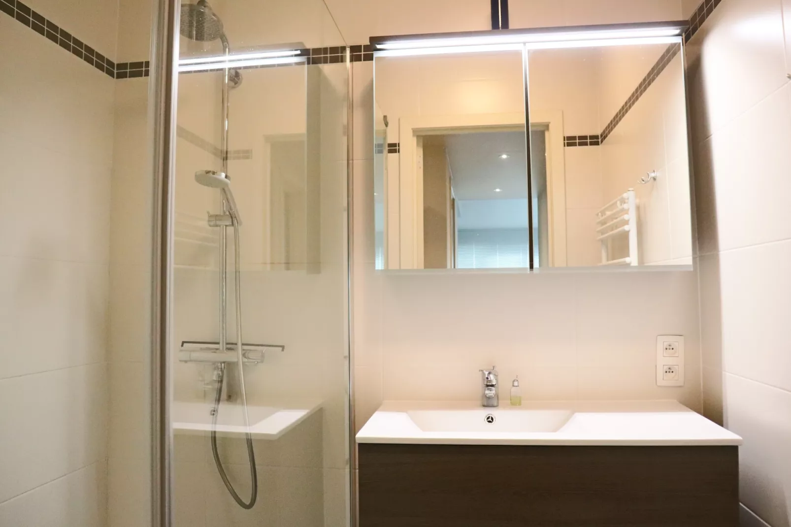 DOCKSIDE 0303-Bathroom