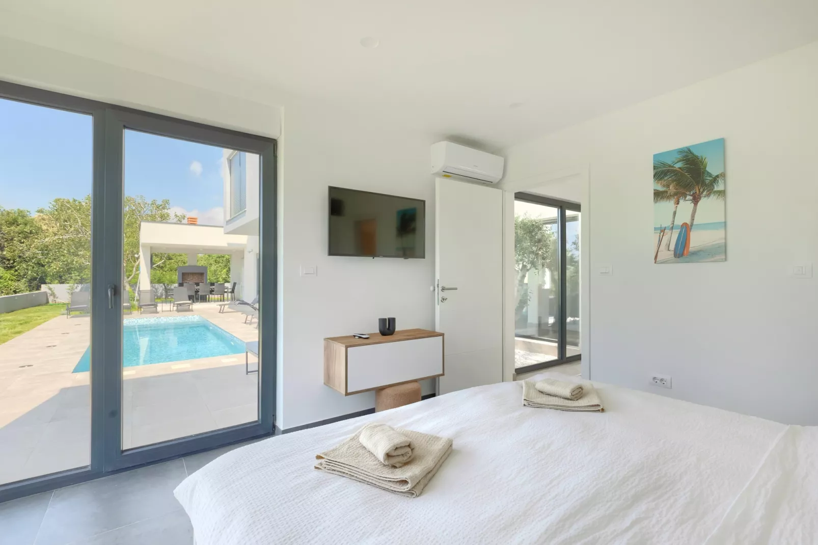 Villa Vivre-Bedroom