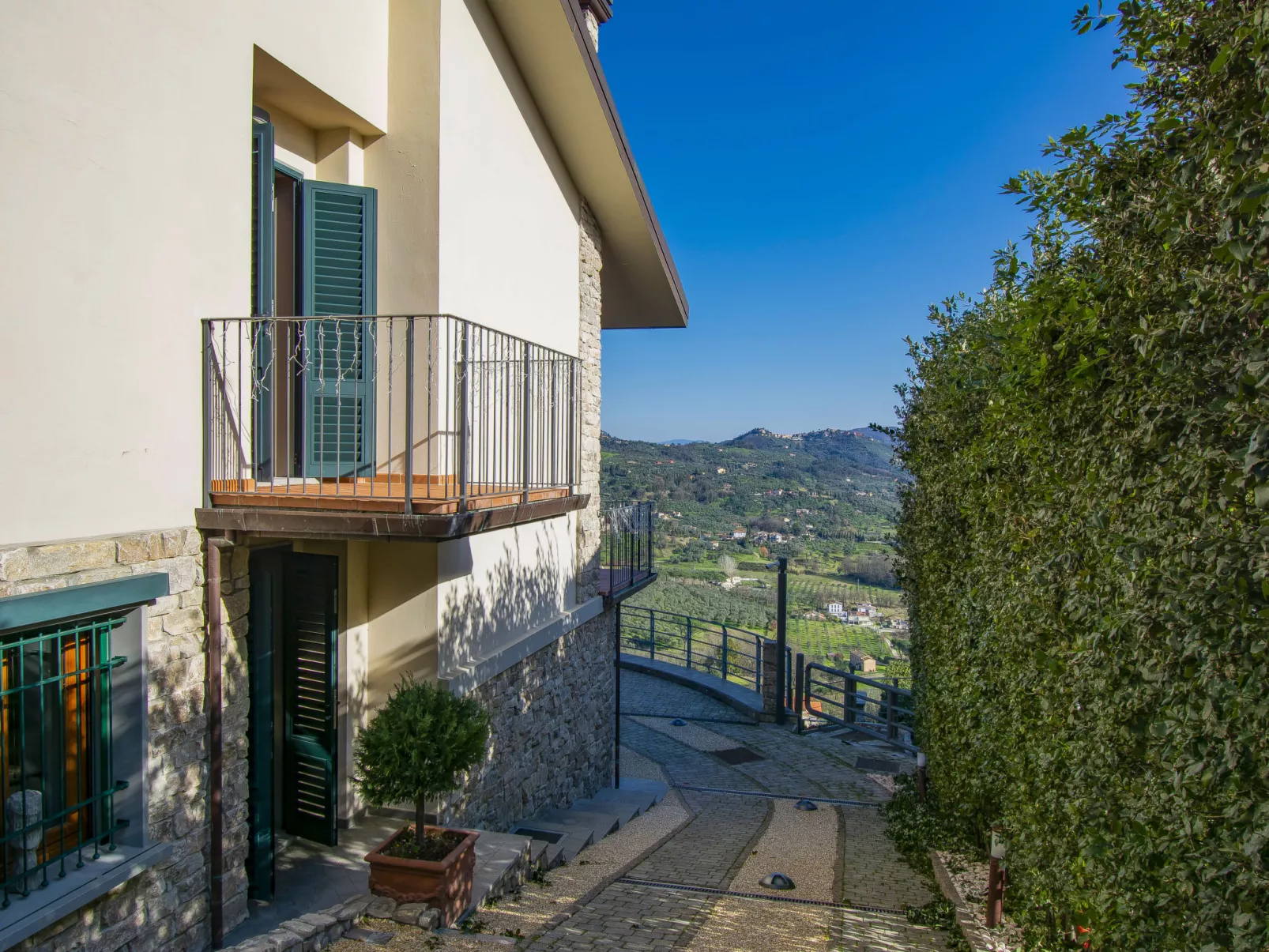 Panorama-Outside