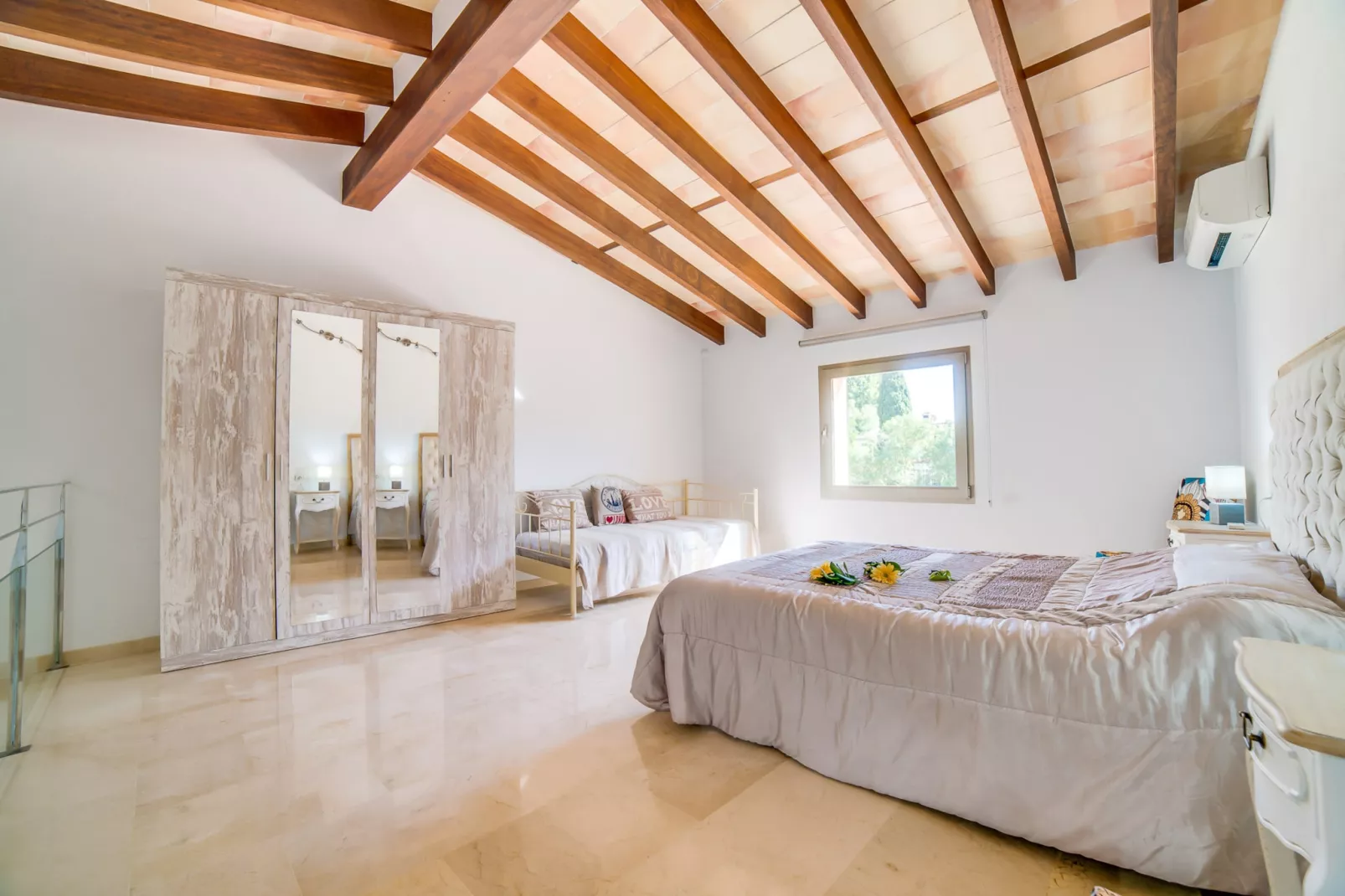 Can Brivo-Bedroom