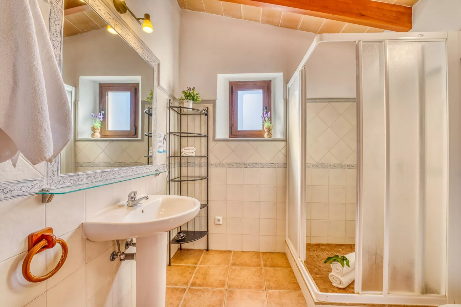 Can Xim-Bathroom