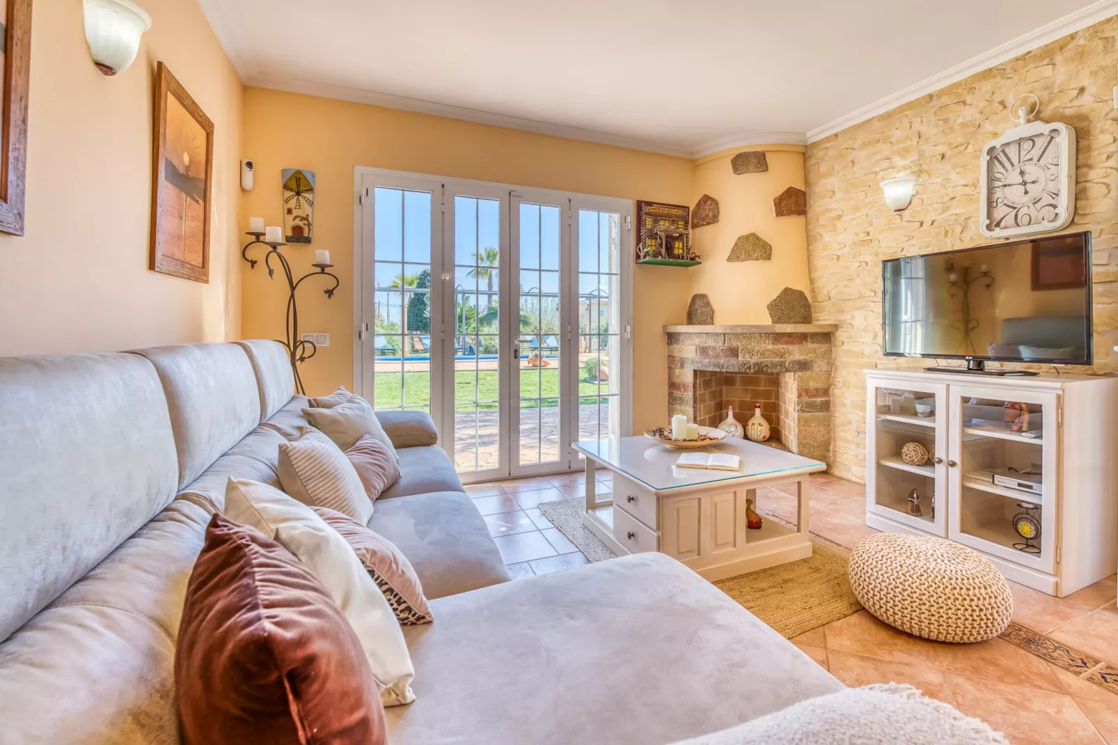 Can Caragol Inca-Living room
