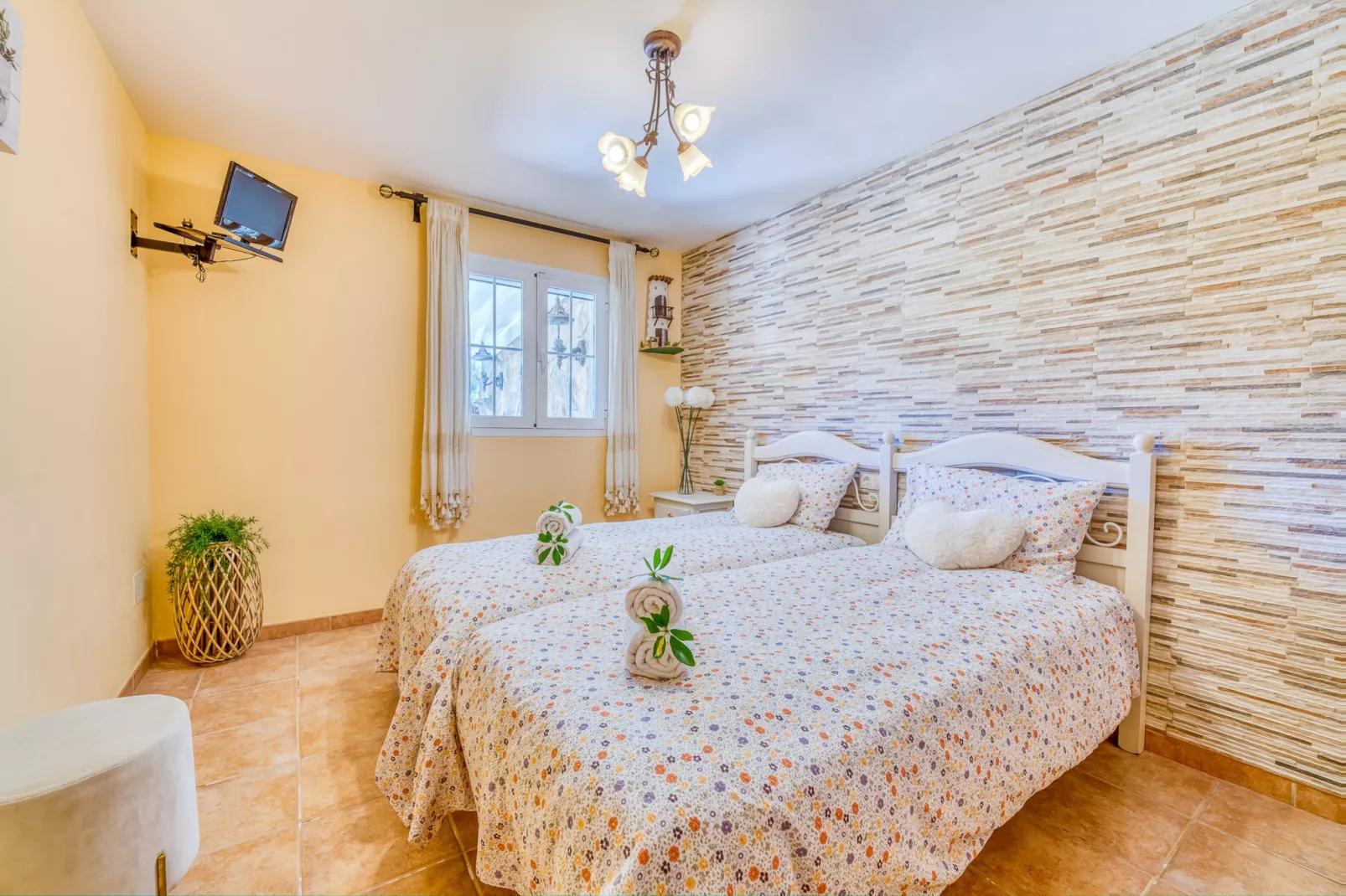 Can Caragol Inca-Bedroom