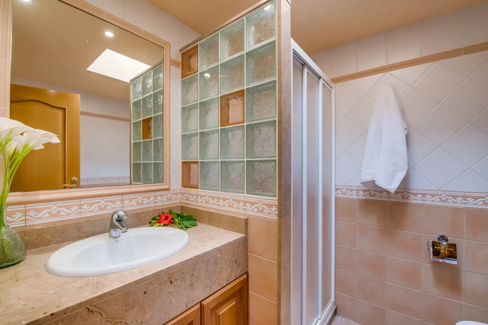 Can Caragol Inca-Bathroom