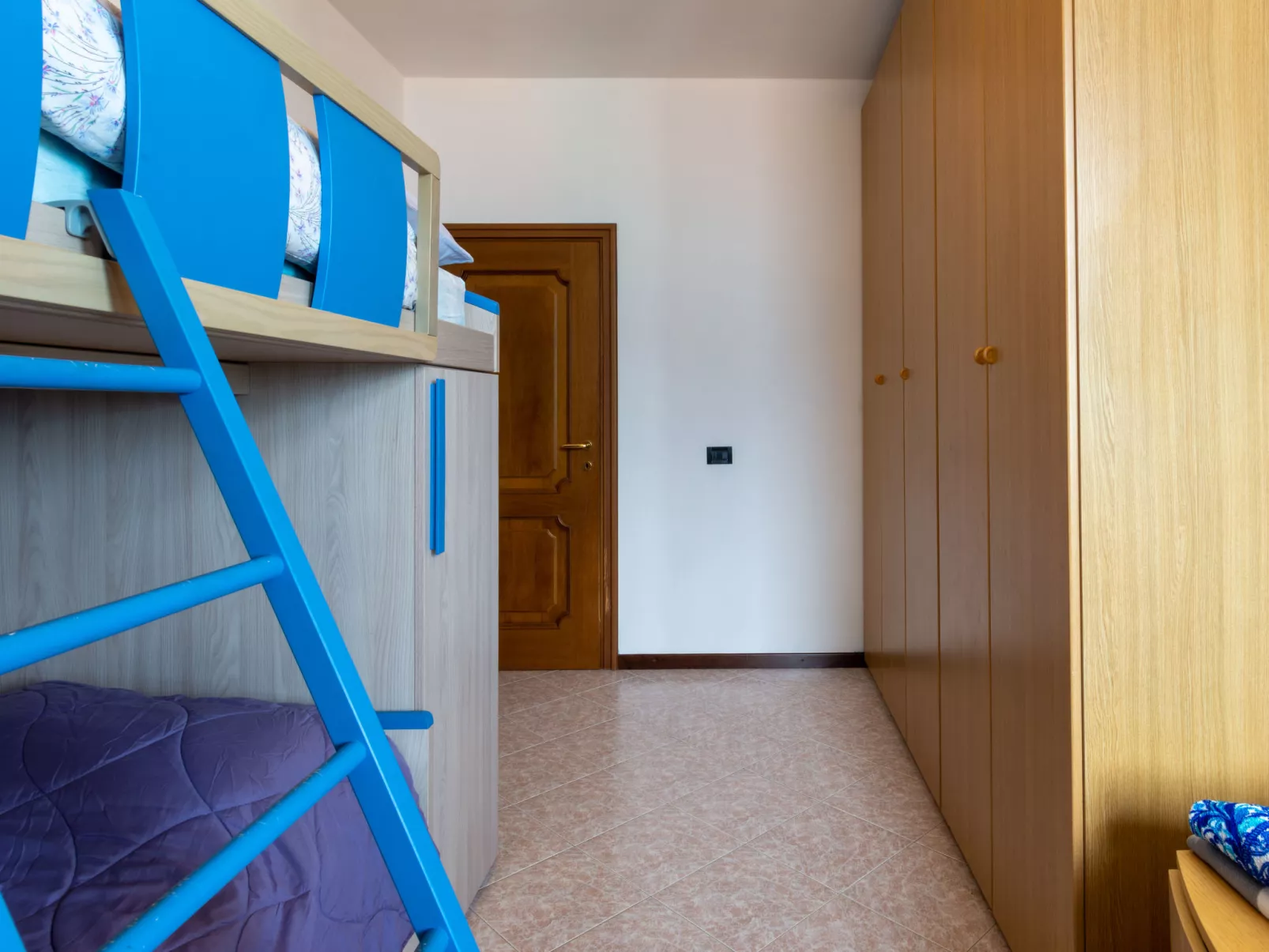 Salice Verde (GLA134)-Inside