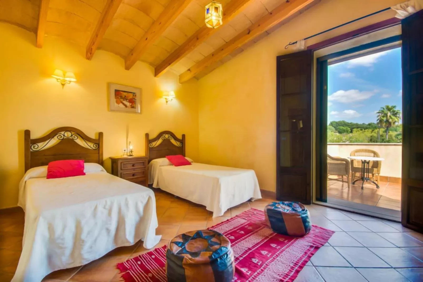 Can Nyany Buger-Bedroom