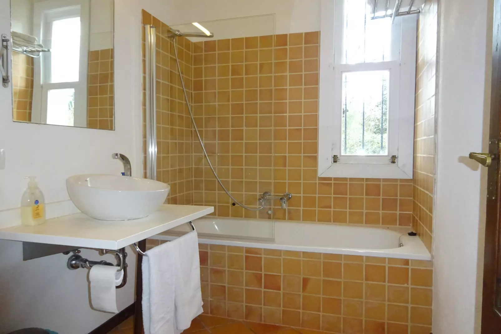 Can Flauta-Bathroom