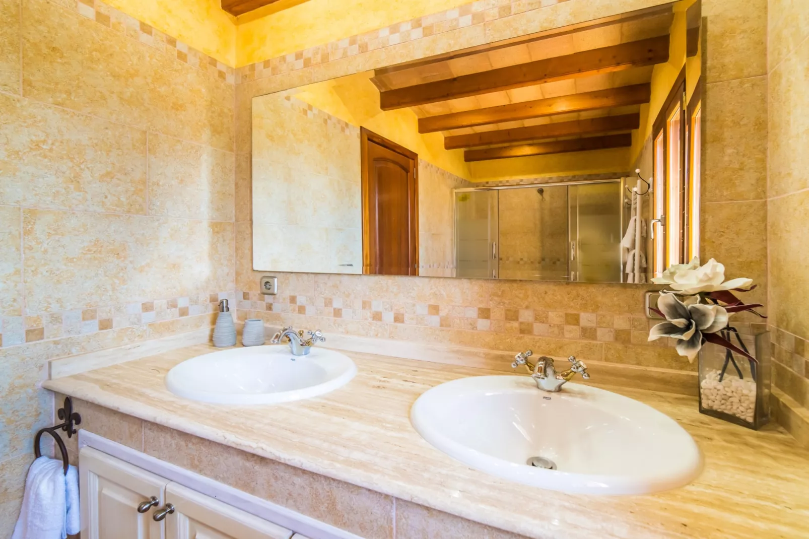 Puig den Guardiola-Bathroom