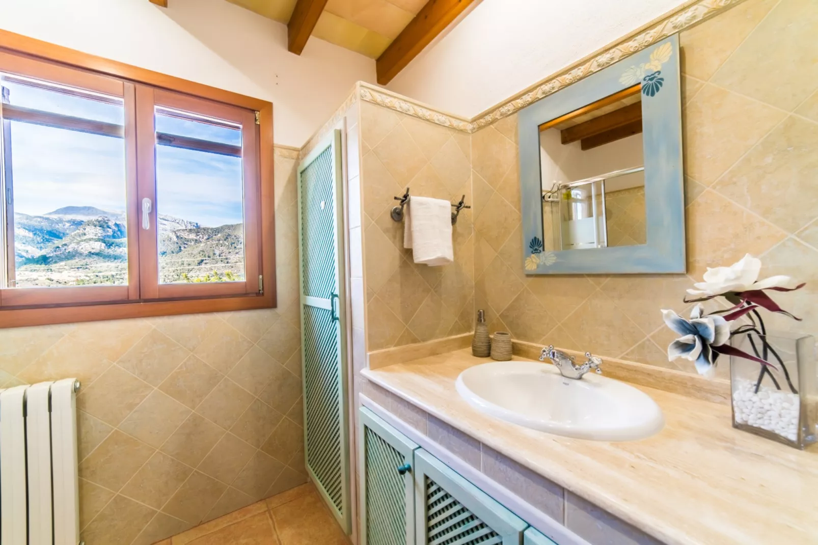 Puig den Guardiola-Bathroom
