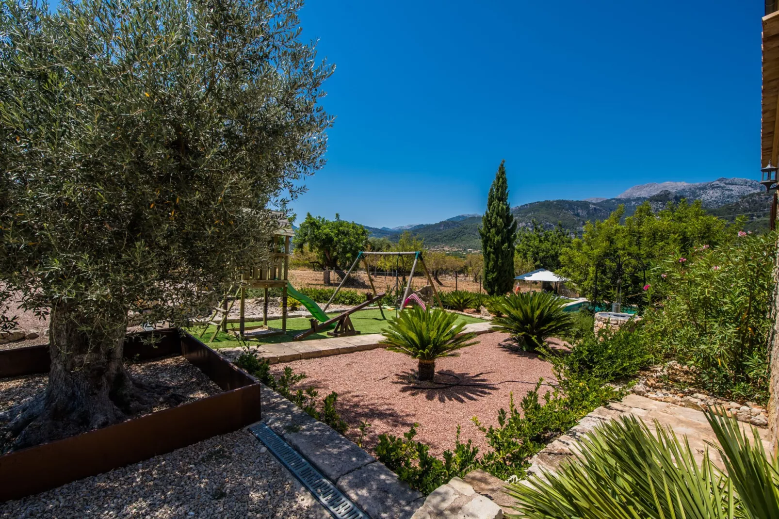 Puig den Guardiola-Outdoor