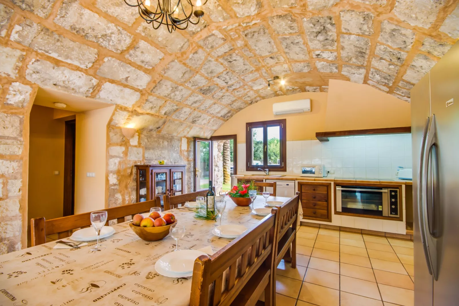 Sa Mina-Kitchen