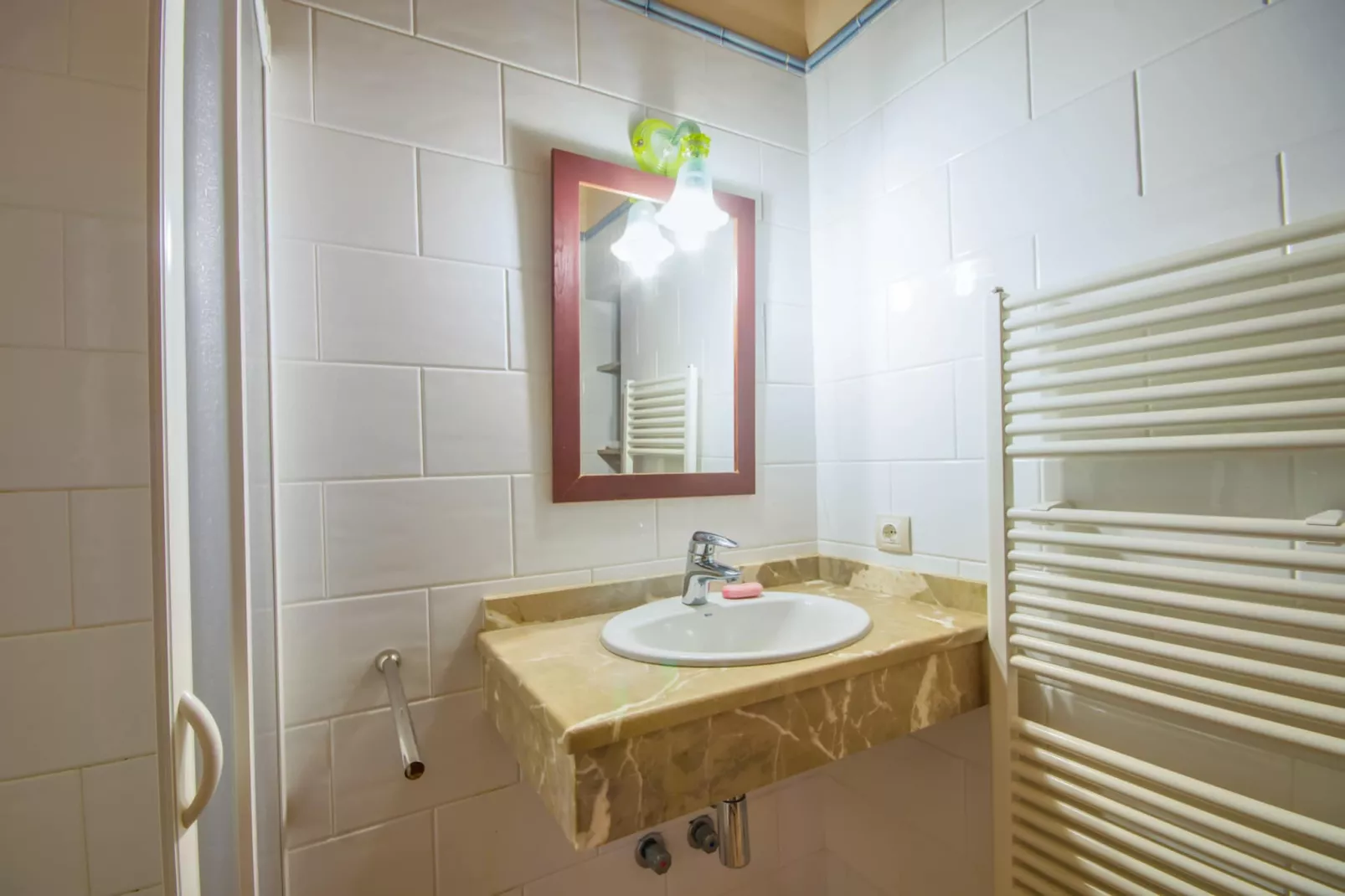 Sa Mina-Bathroom