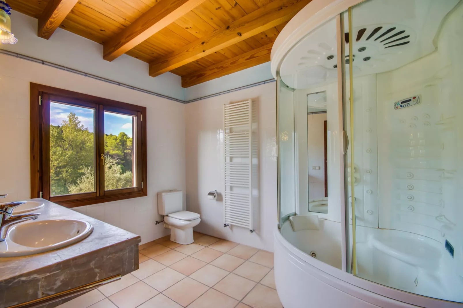 Sa Mina-Bathroom