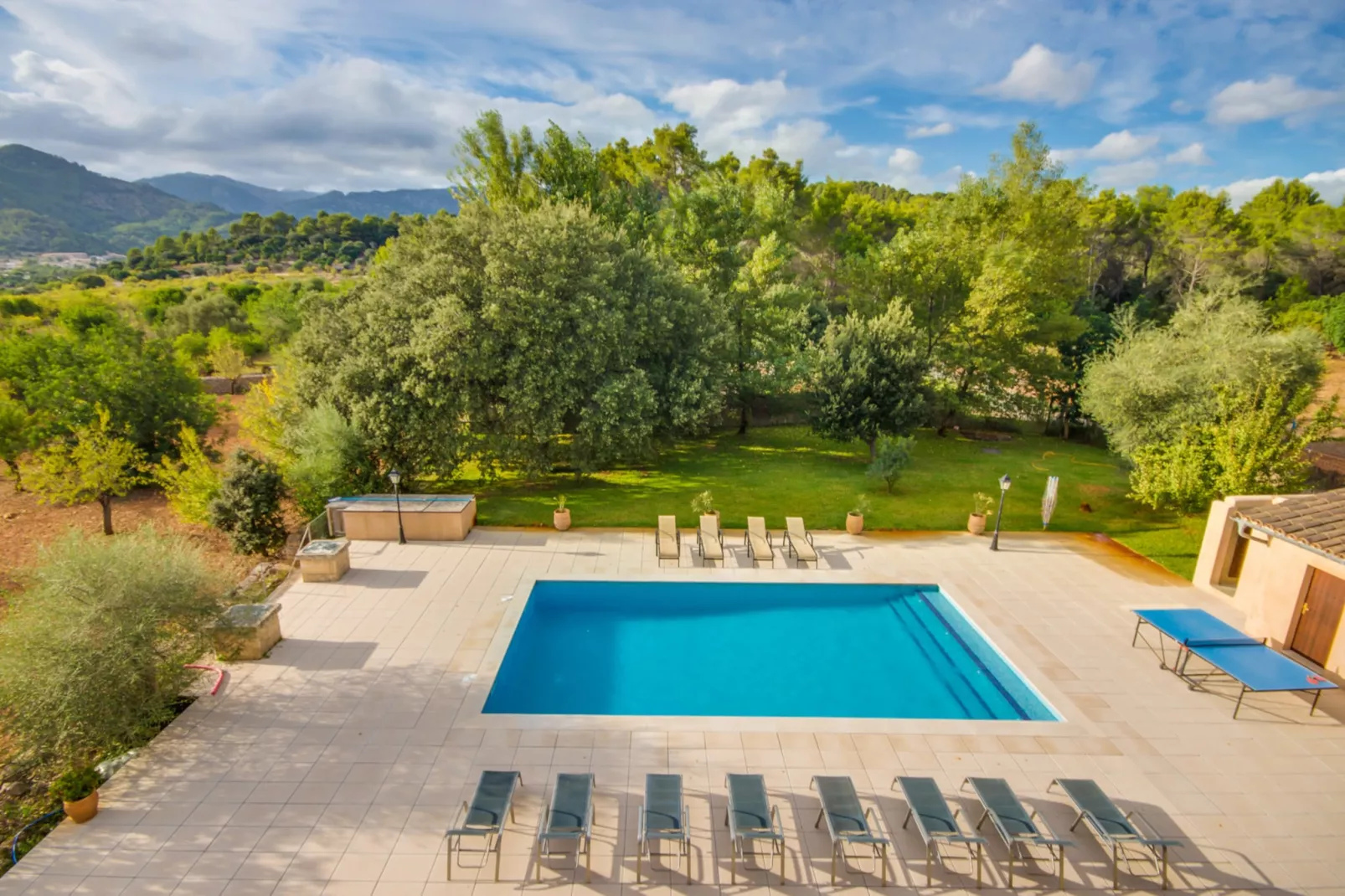 Sa Mina-Pool