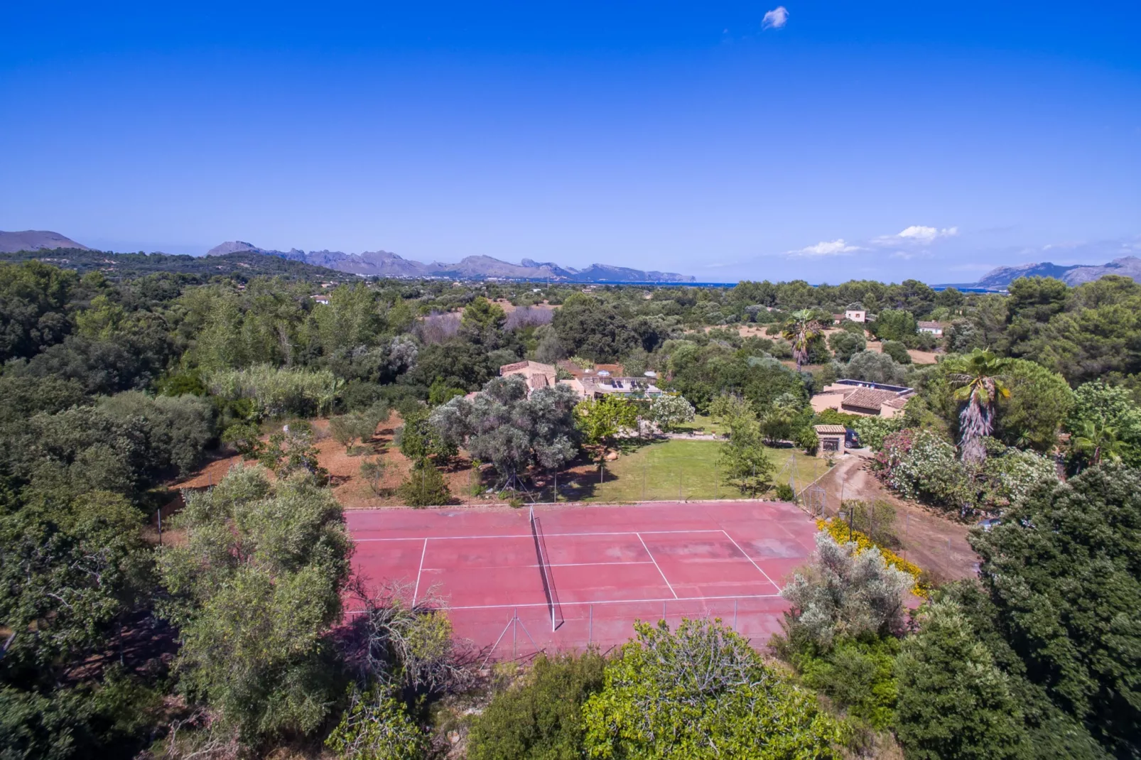 Can Roig Gran-Outdoor
