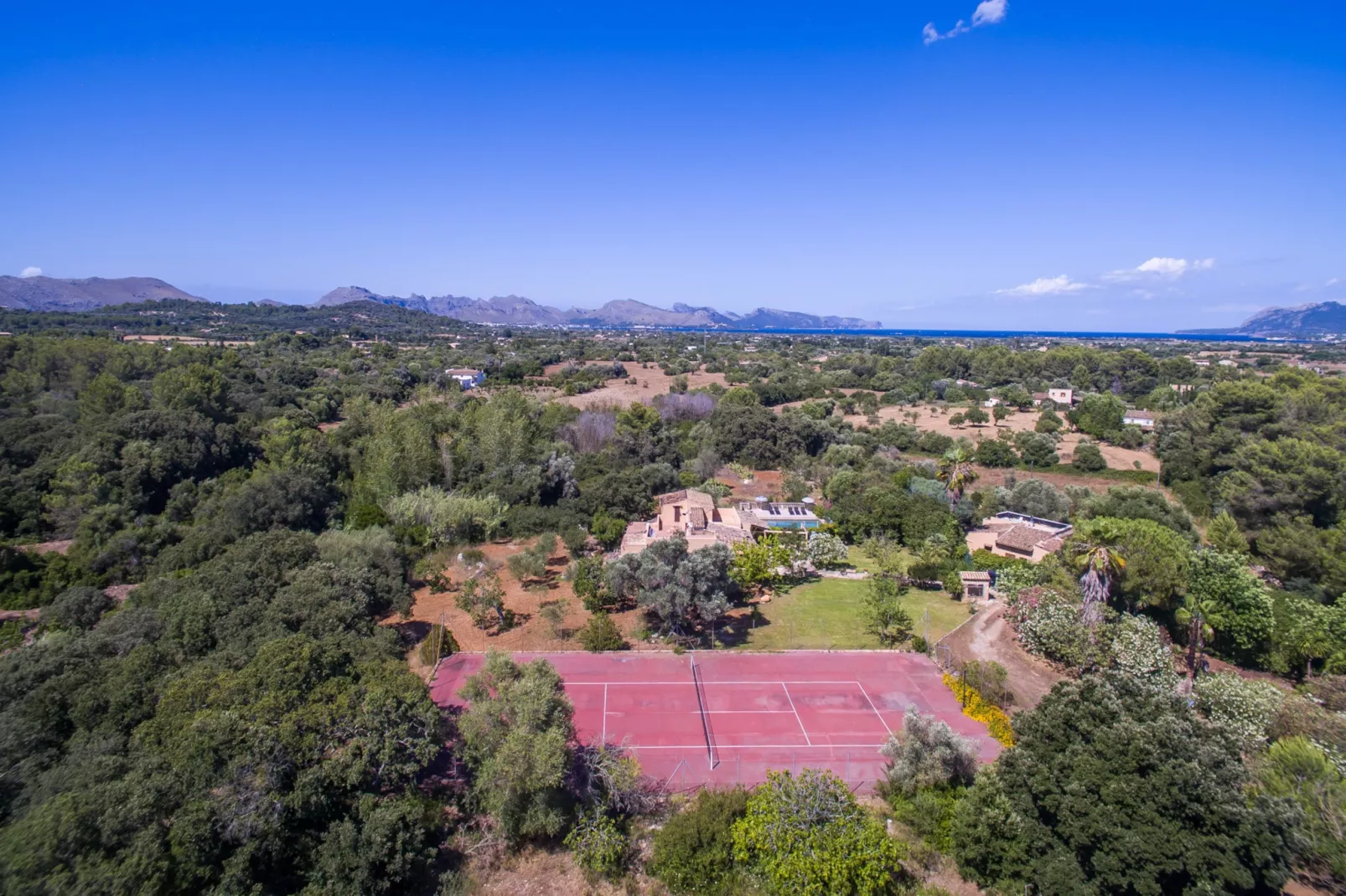 Can Roig Gran-Outdoor