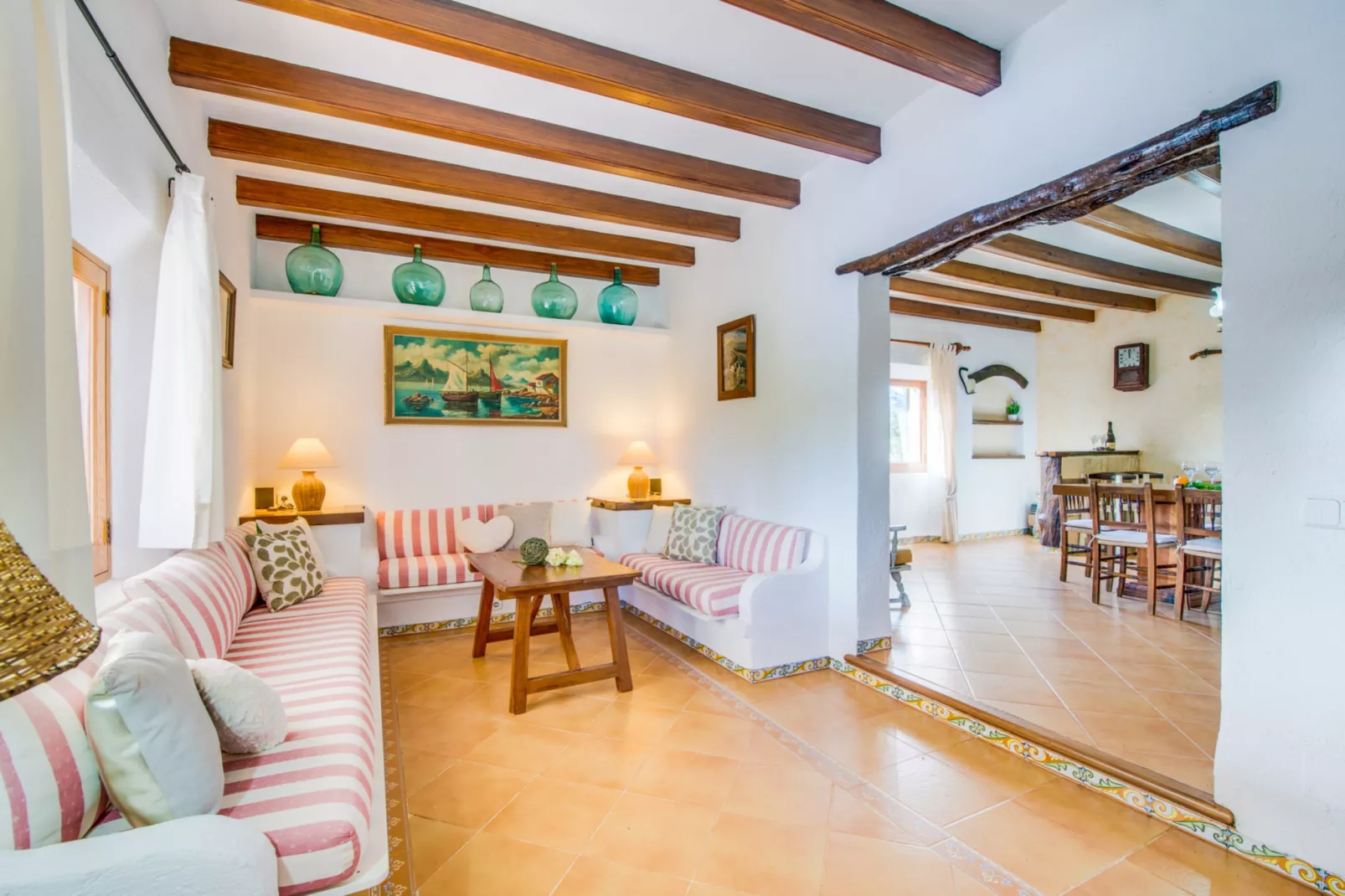 Can Carabassot-Living room