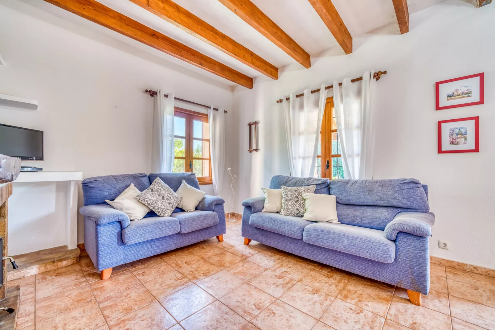 Navarro-Living room