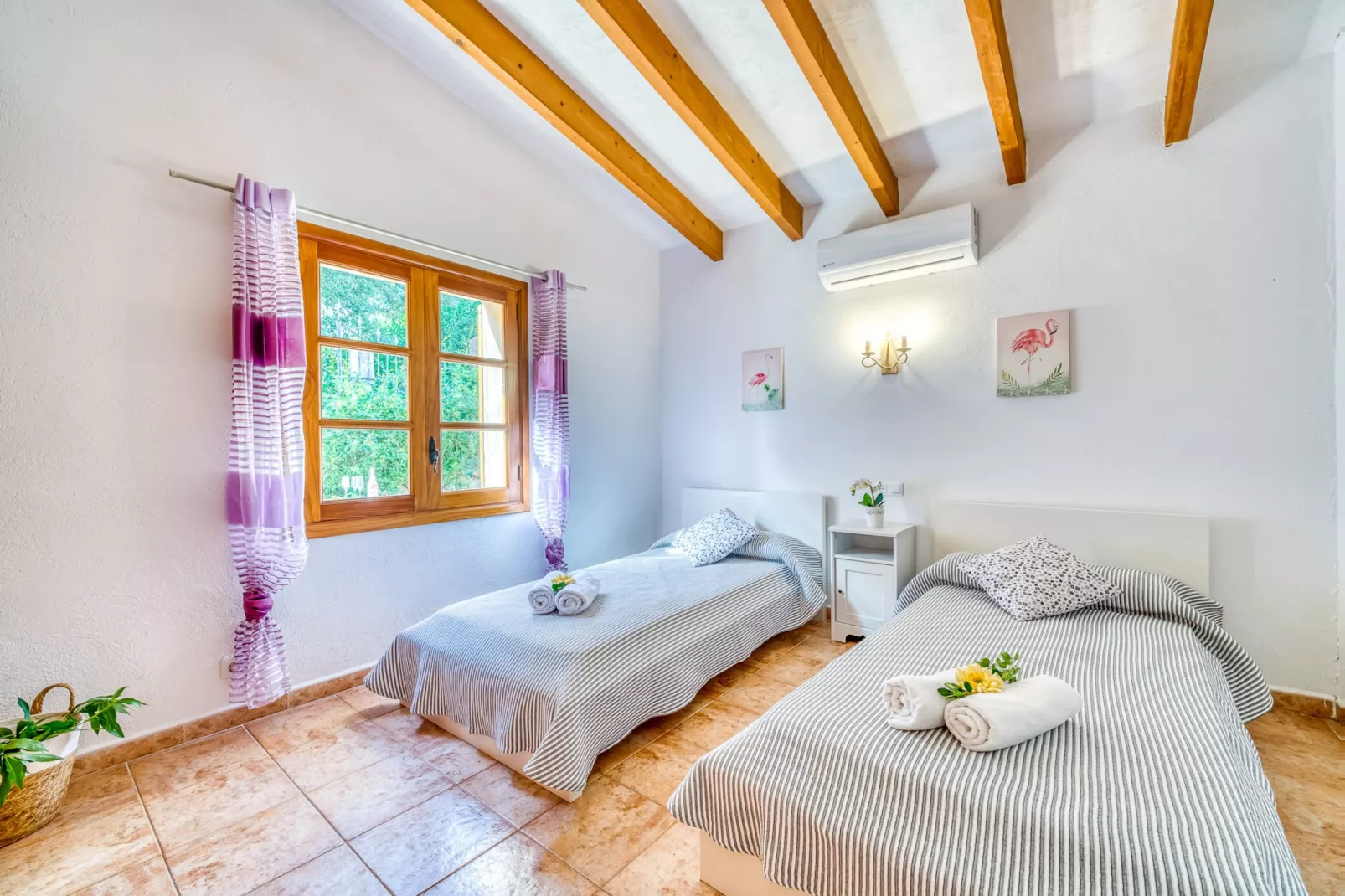 Navarro-Bedroom