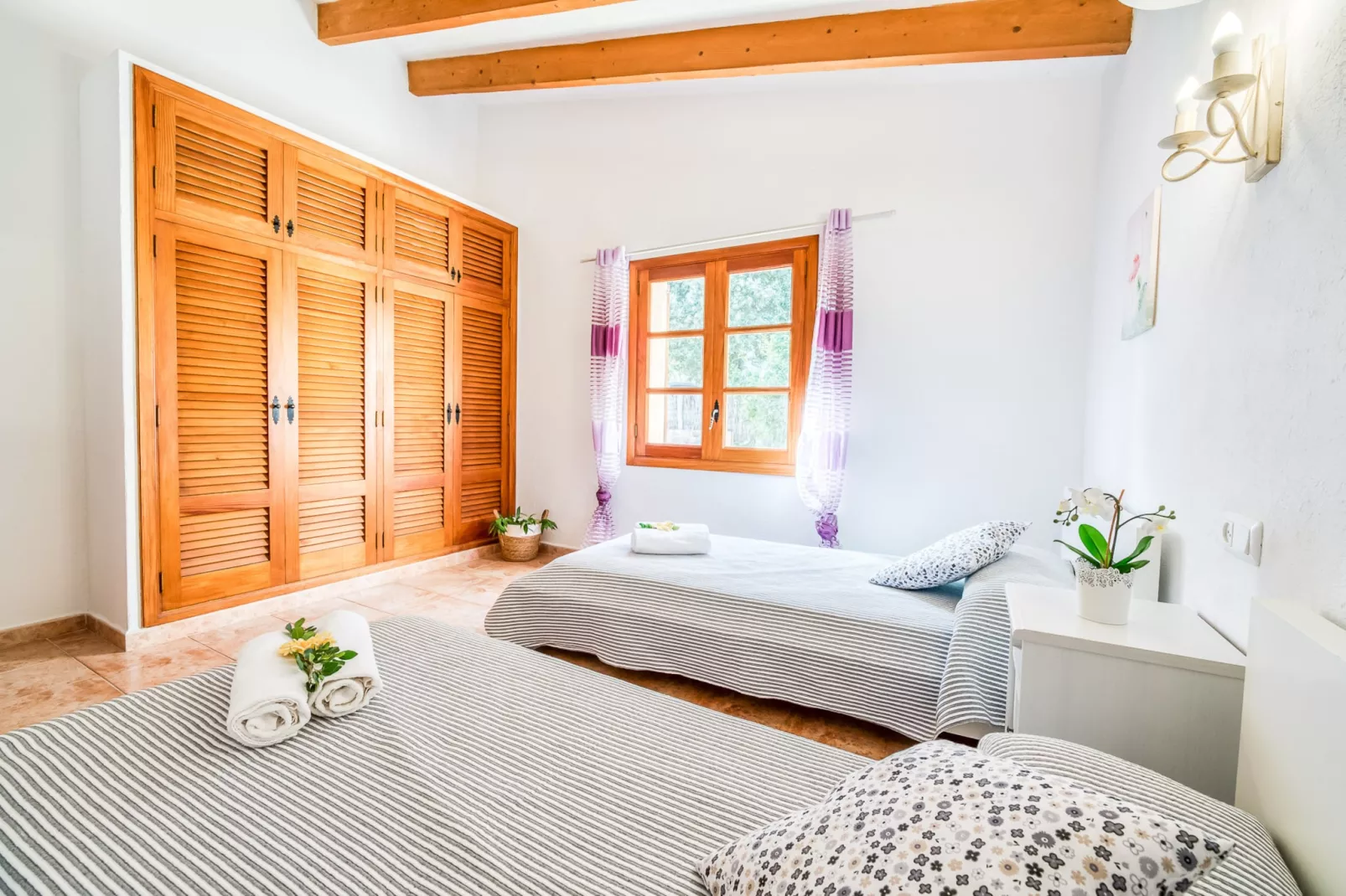Navarro-Bedroom