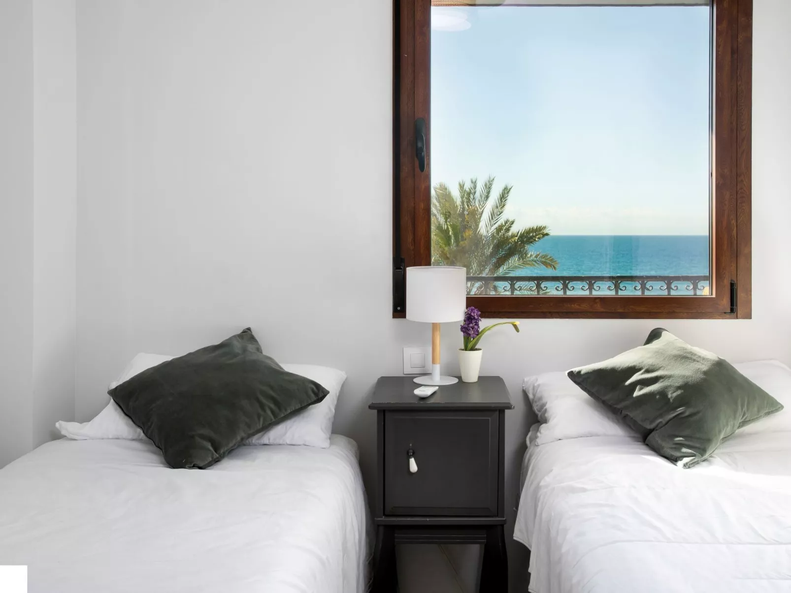 Rinconada beachfront-Inside