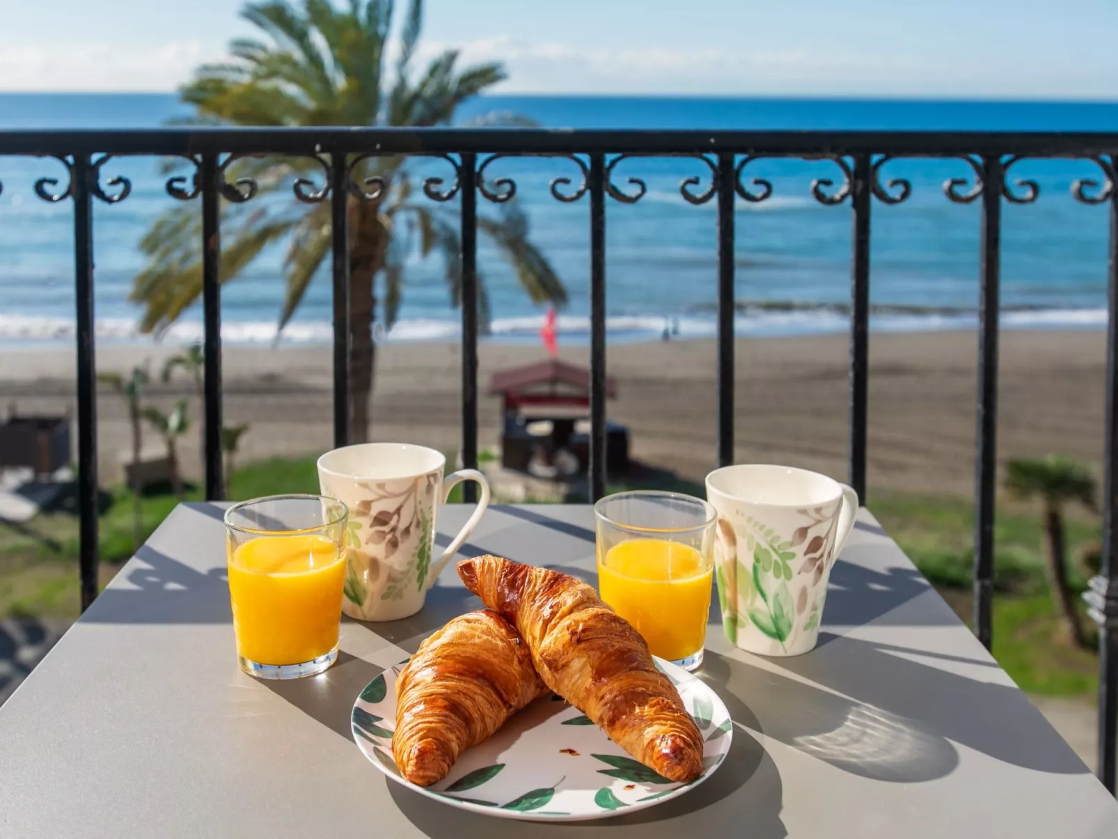 Rinconada beachfront-Inside