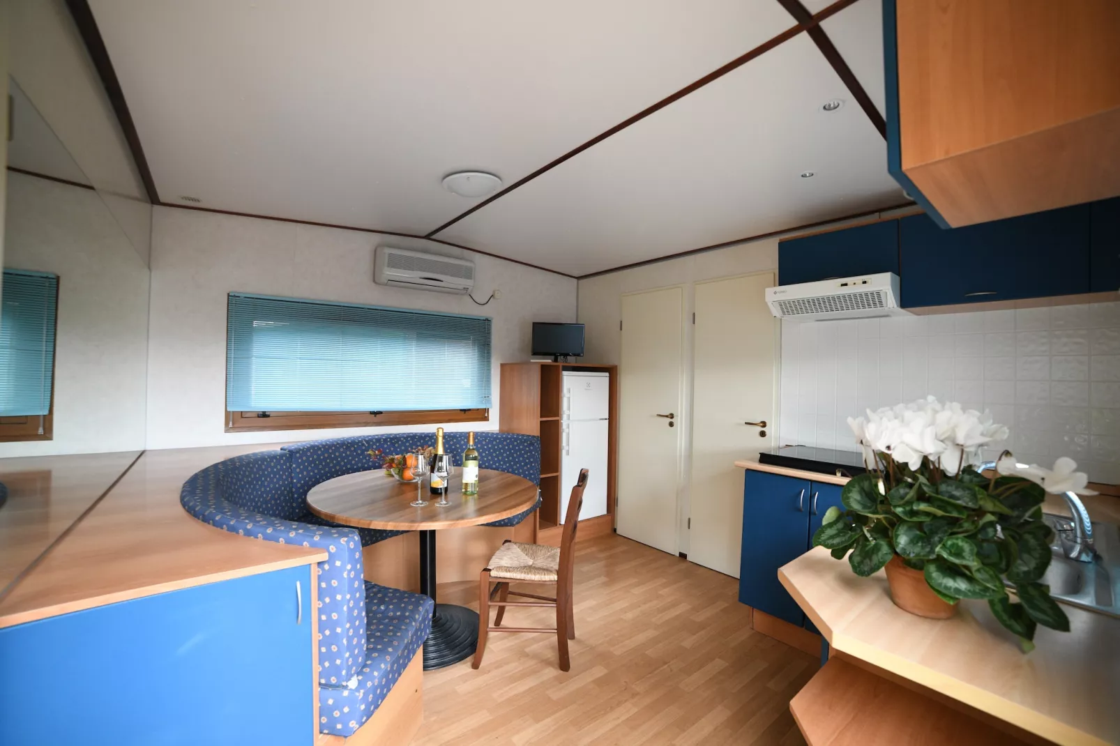 C´Era una Volta APARTMENT TYPE  B - Two Room APT - 4 Pax - B4-Living room