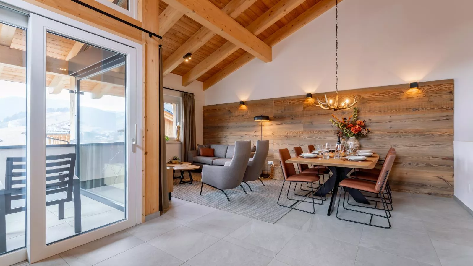 Grebenzen Lodges 49B-Dining room
