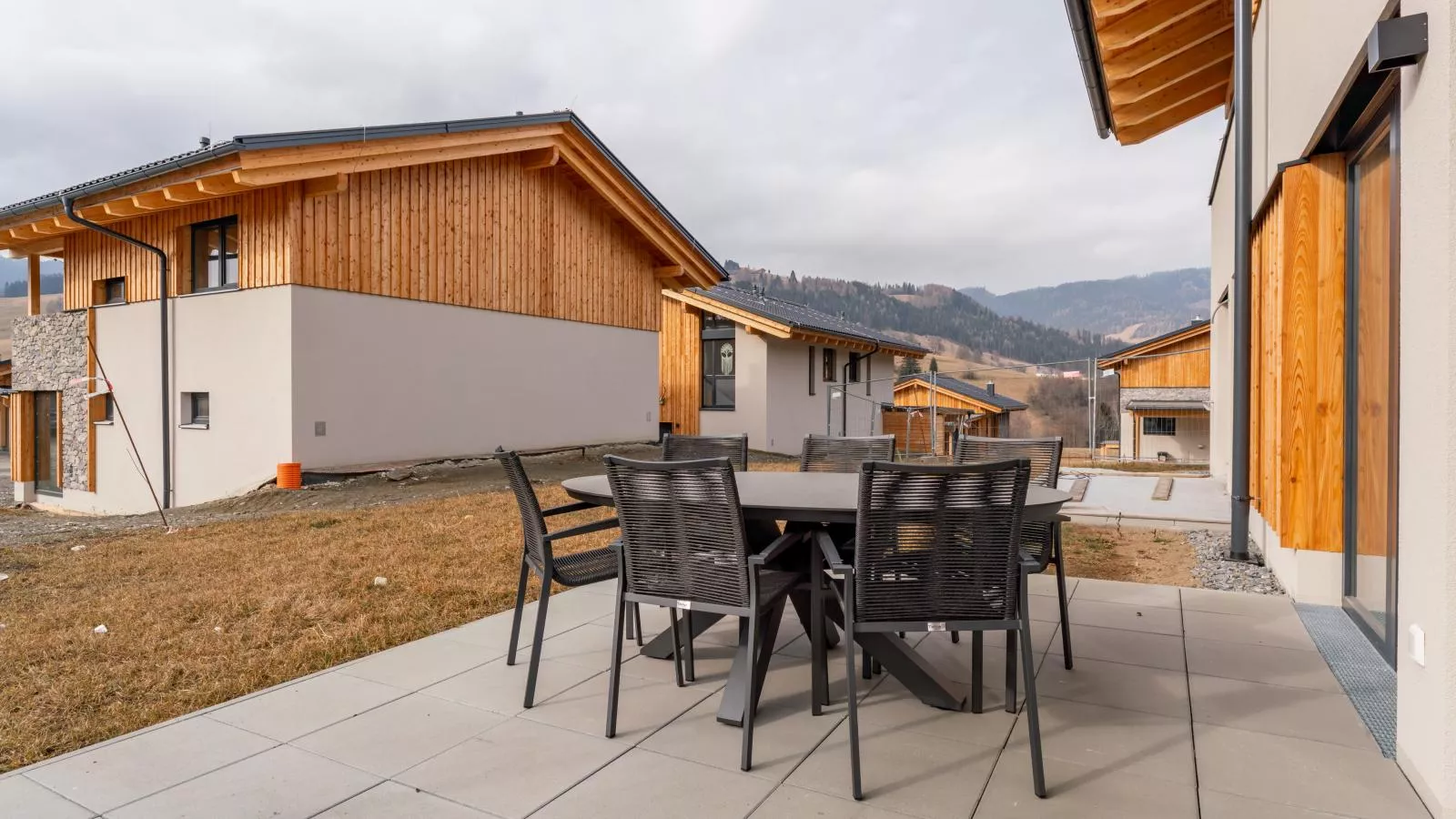 Grebenzen Lodges 49B-Terrace balcony