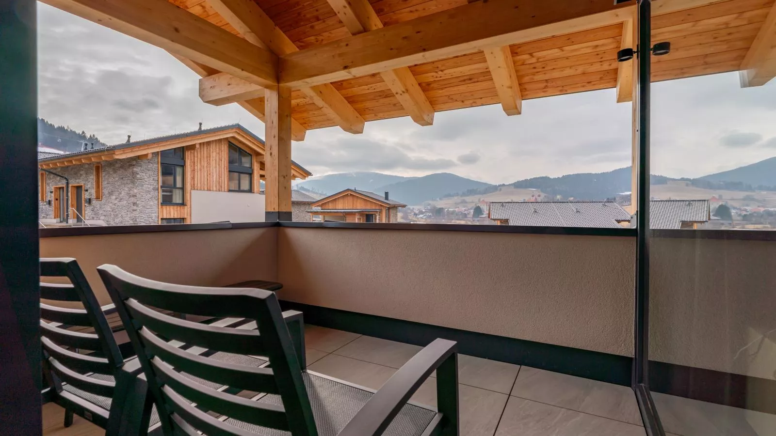Grebenzen Lodges 49B-Terrace balcony