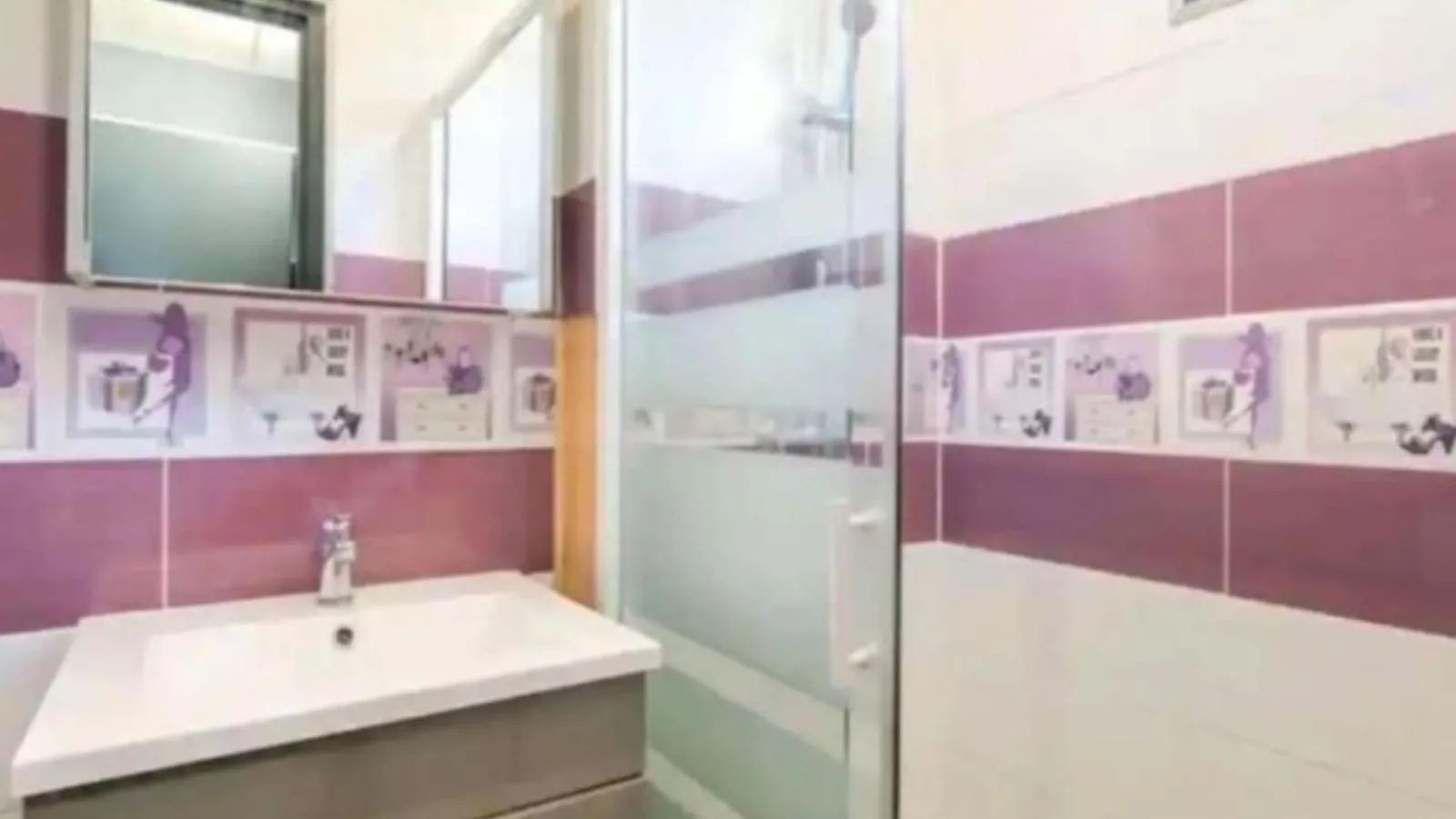 Pré Hugon 11-Bathroom