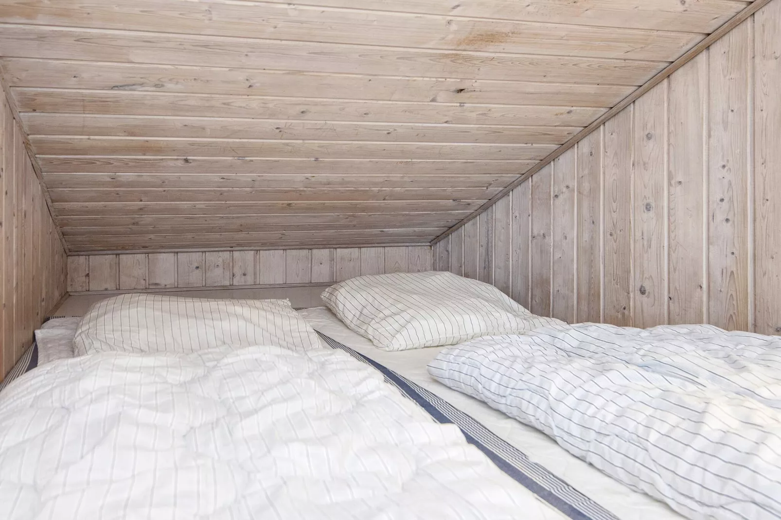 3 room,2 levels-Indoor