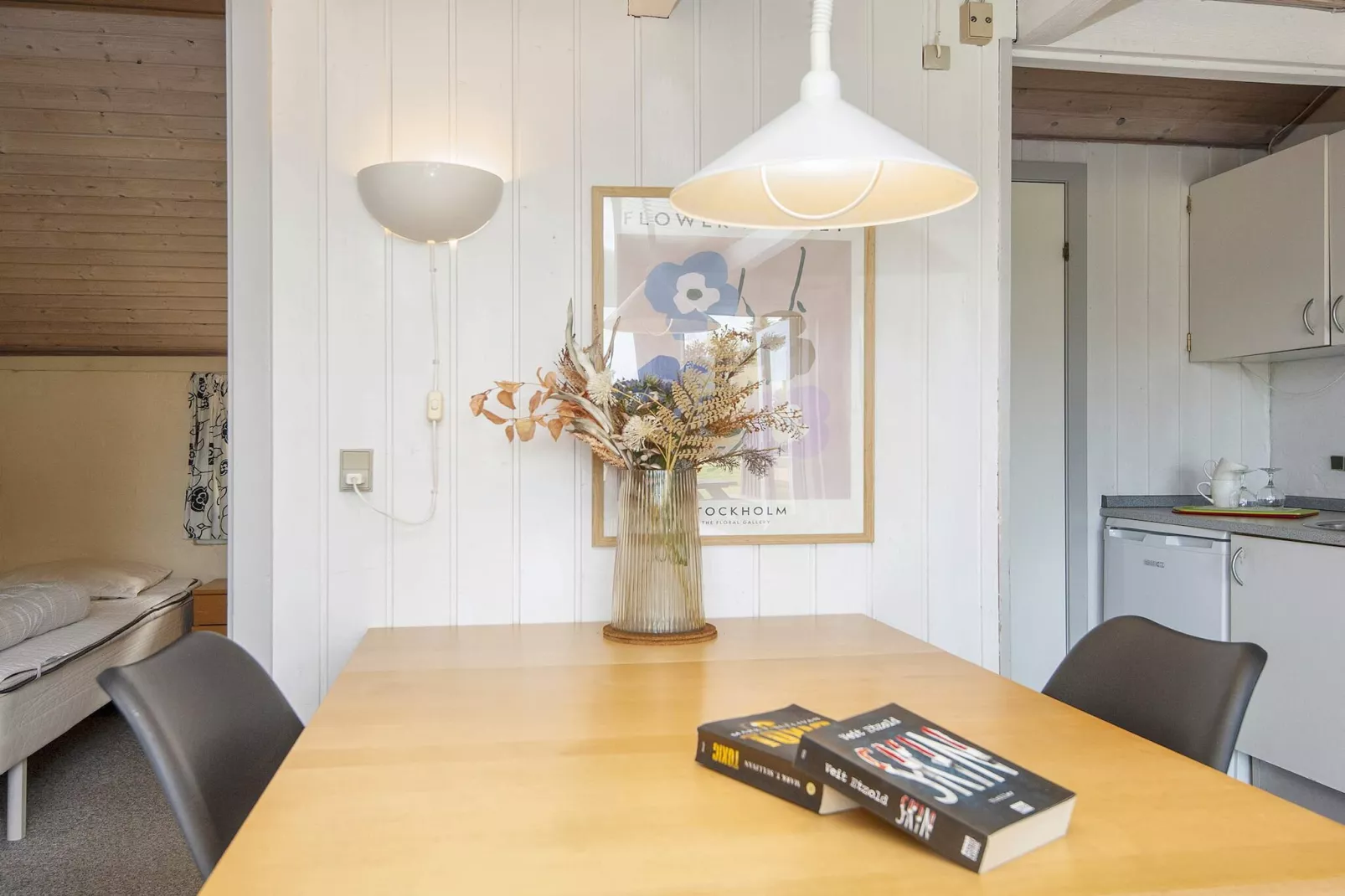 3 room,2 levels-Indoor