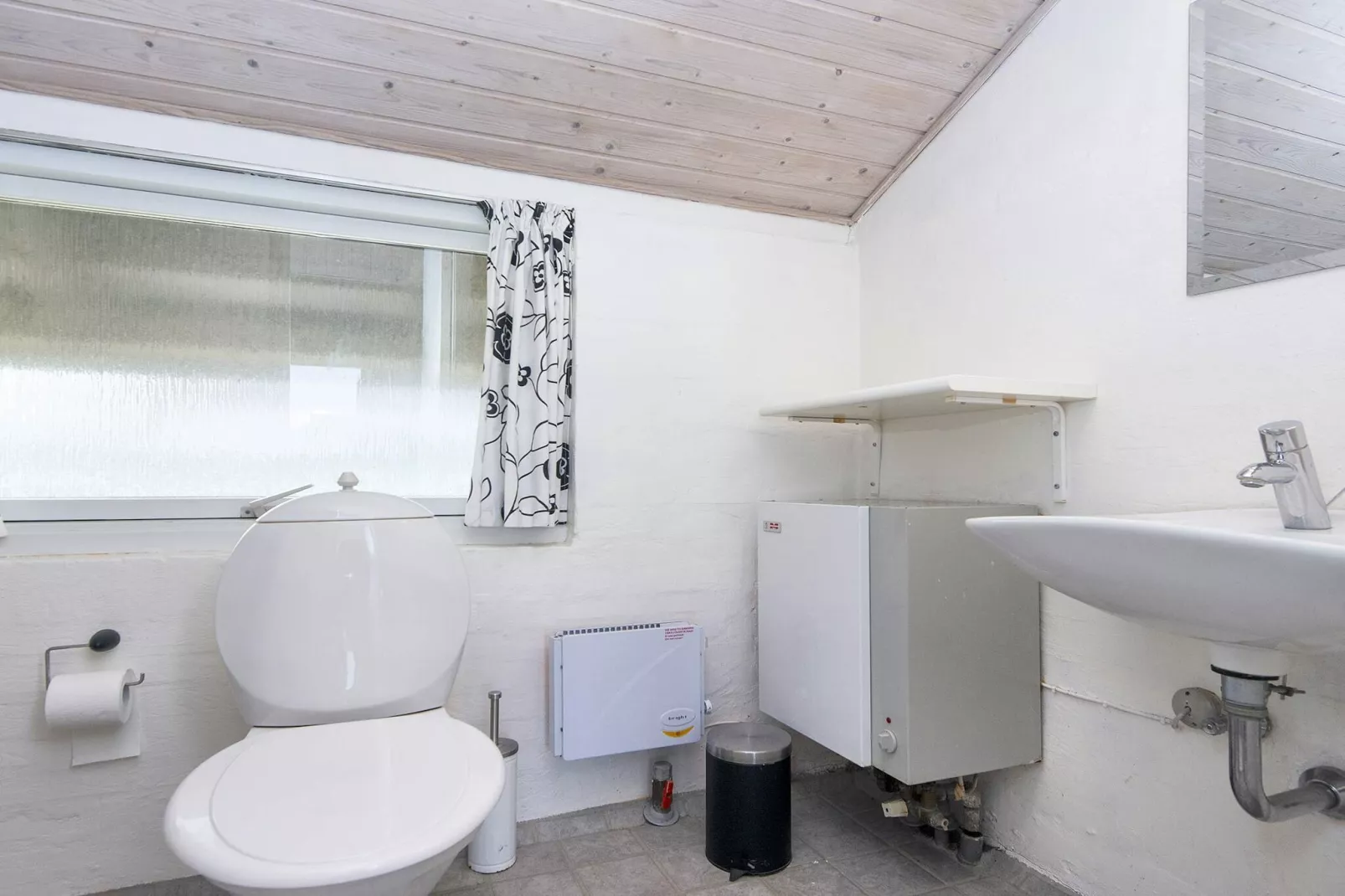 3 room,2 levels-Indoor