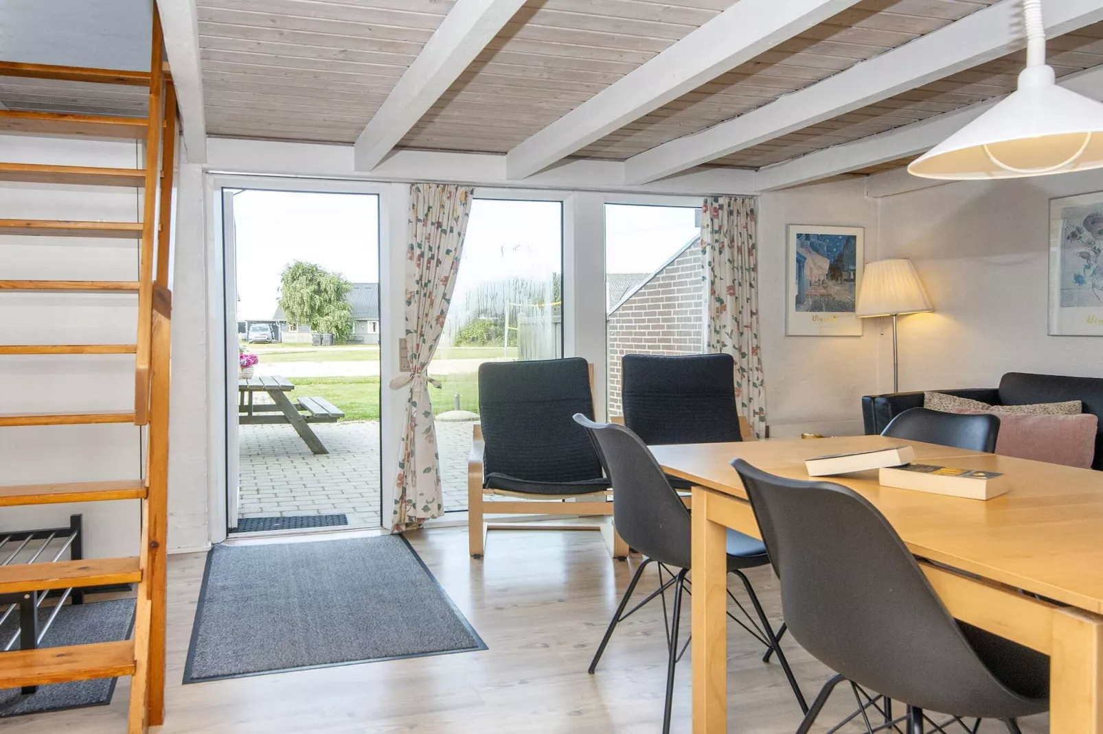 3 room,2 levels-Indoor