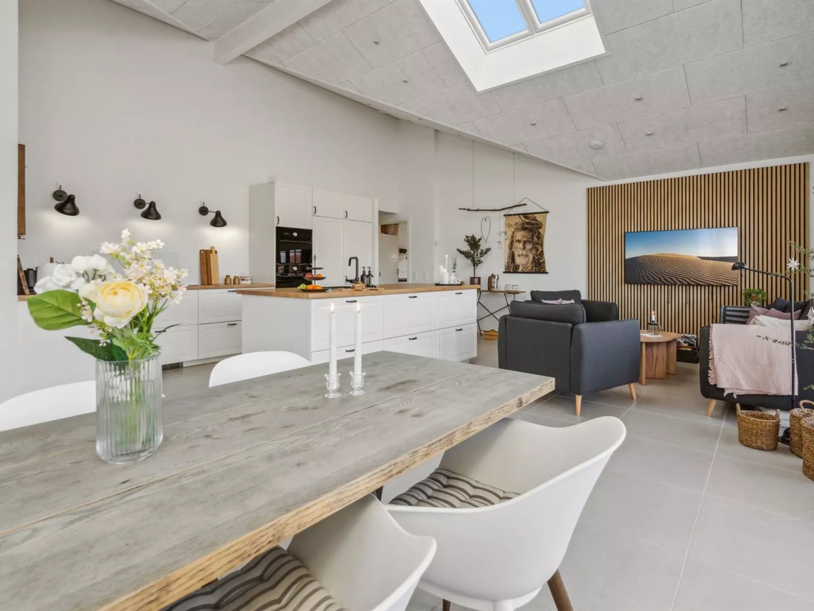"Siljan" - 300m from the sea-Inside