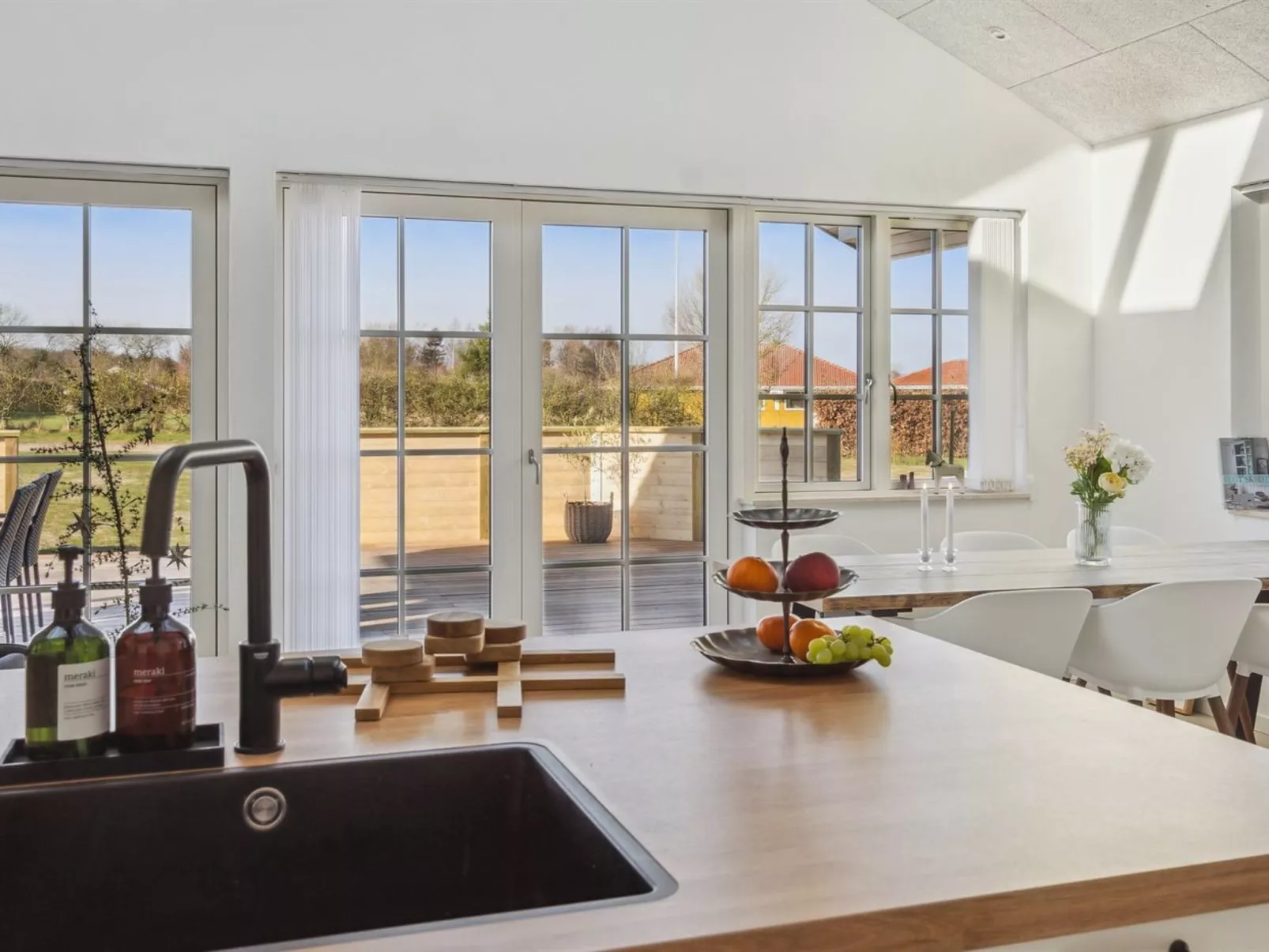 "Siljan" - 300m from the sea-Inside
