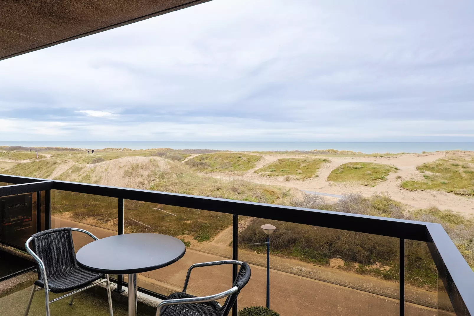 PLAZA A2/0022-Terrace balcony