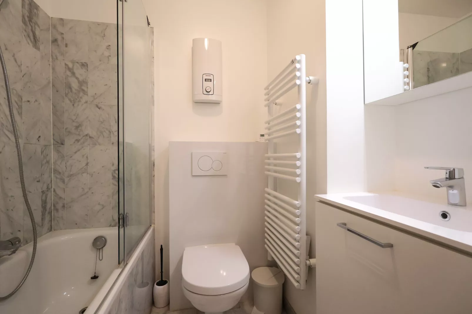 PLAZA A2/0022-Bathroom