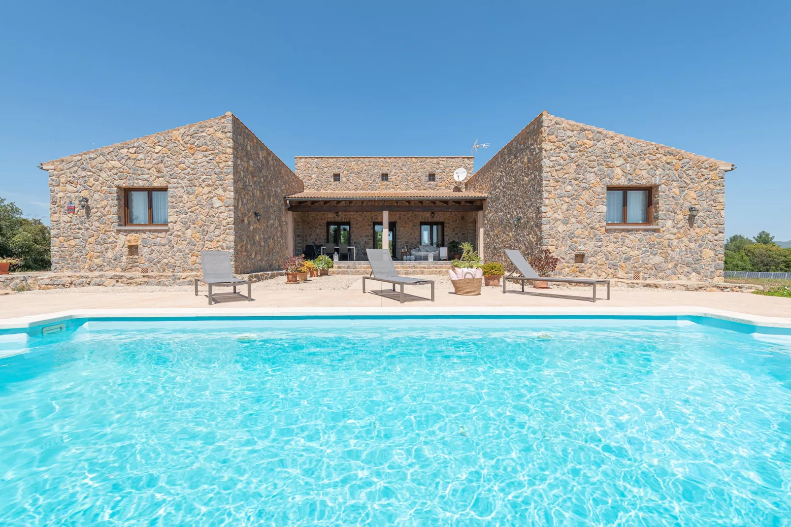 Bellpuig 4-Exterior summer